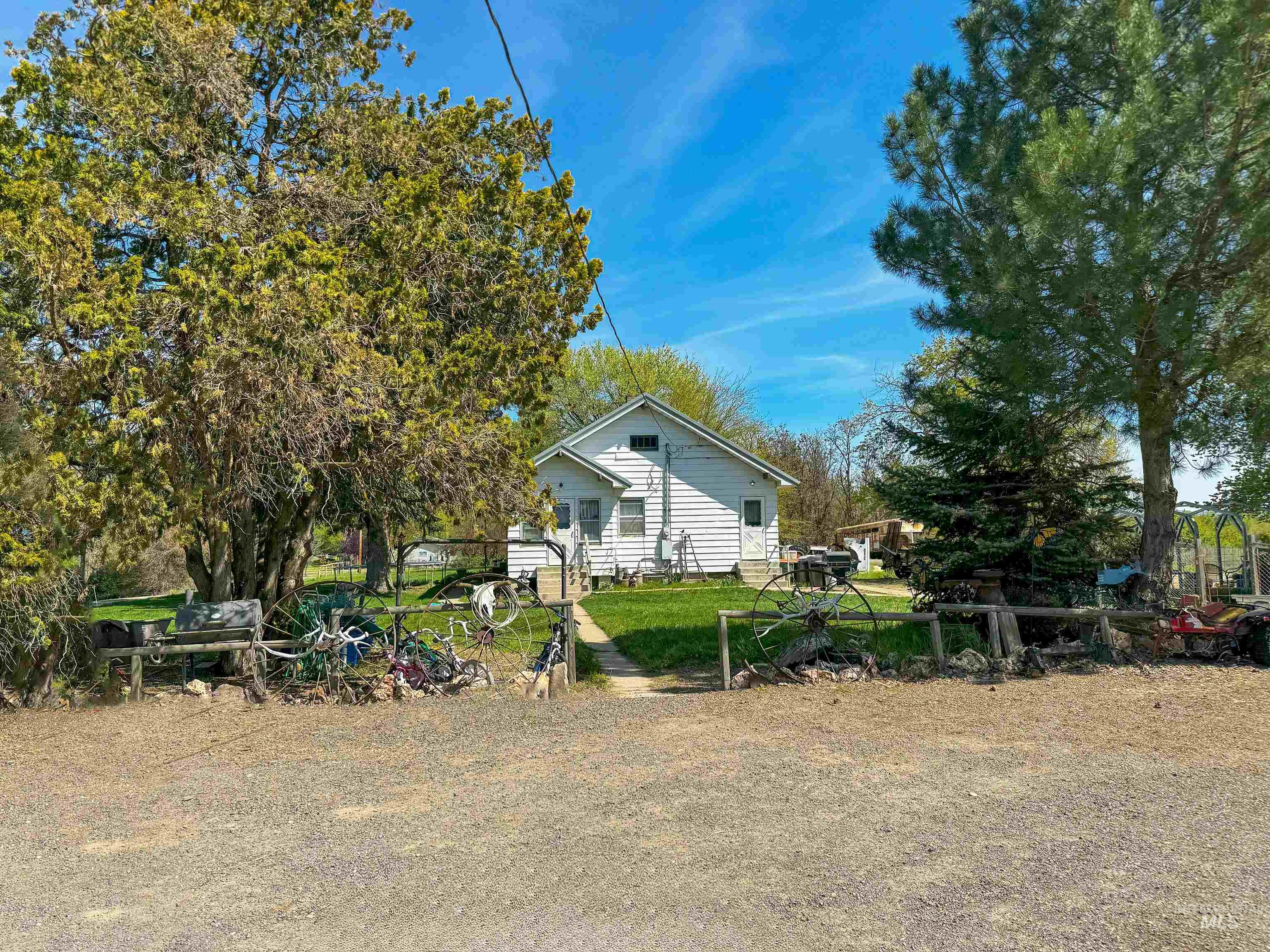 1199 County Rd 70 Property Photo 6
