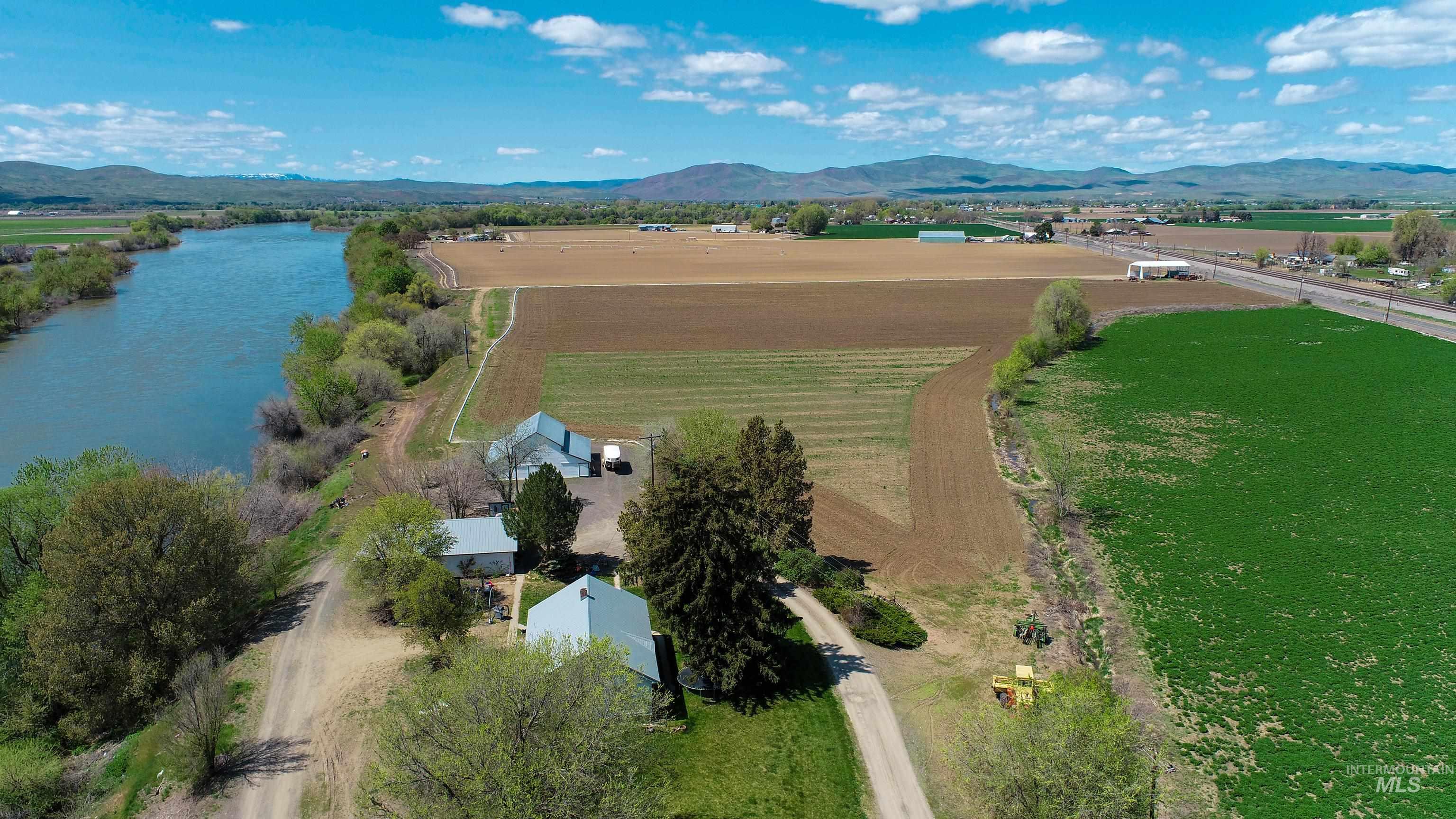 1199 County Rd 70 Property Photo 12