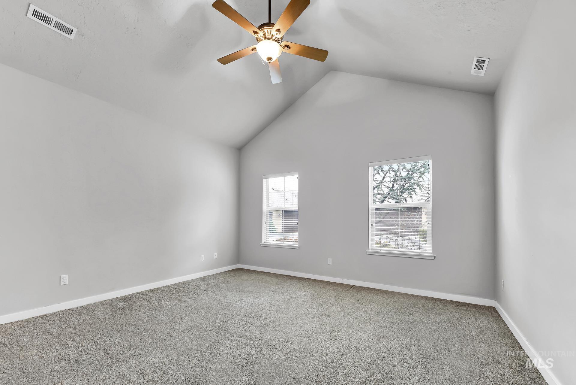 2954 N Cloverdale Rd Property Photo 18