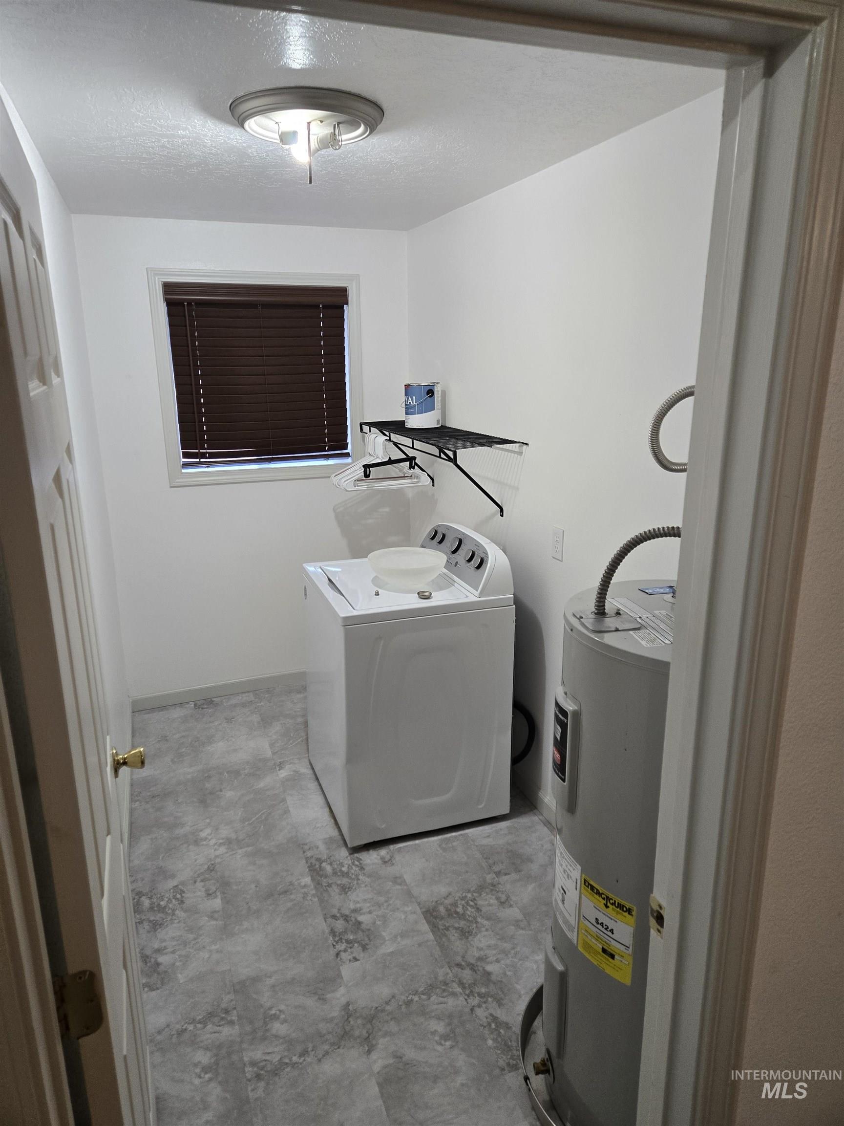 330 East Ave. S Property Photo 17