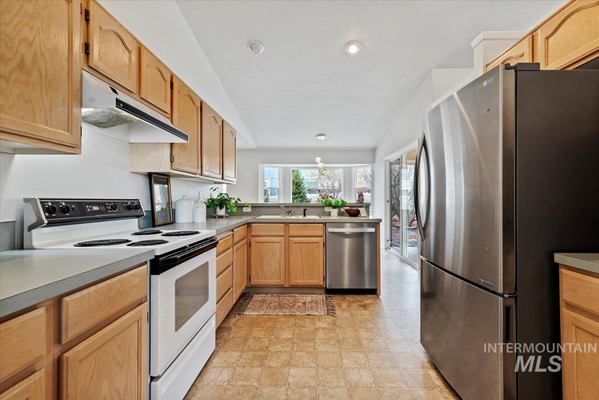 8270 W Echo Falls Ln Property Photo 10