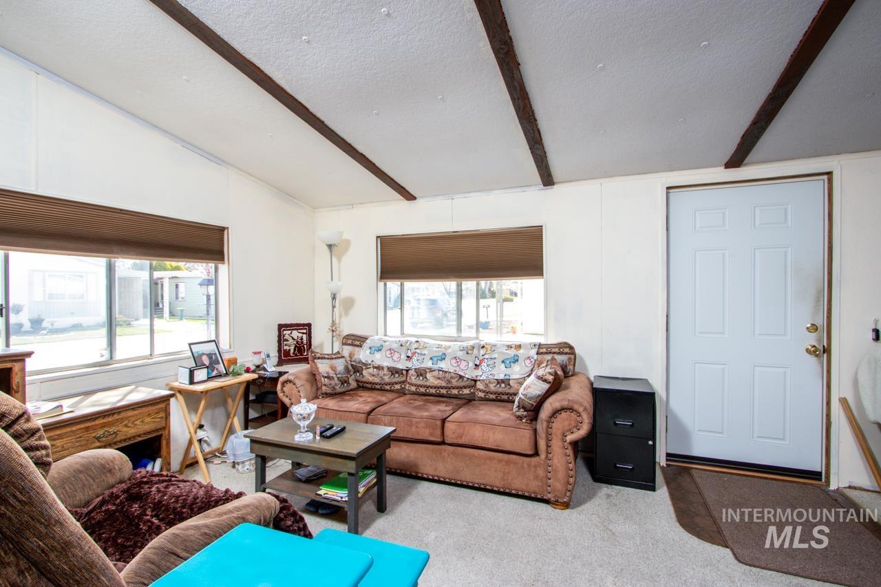 3399 N Dalton Ln Property Photo 11