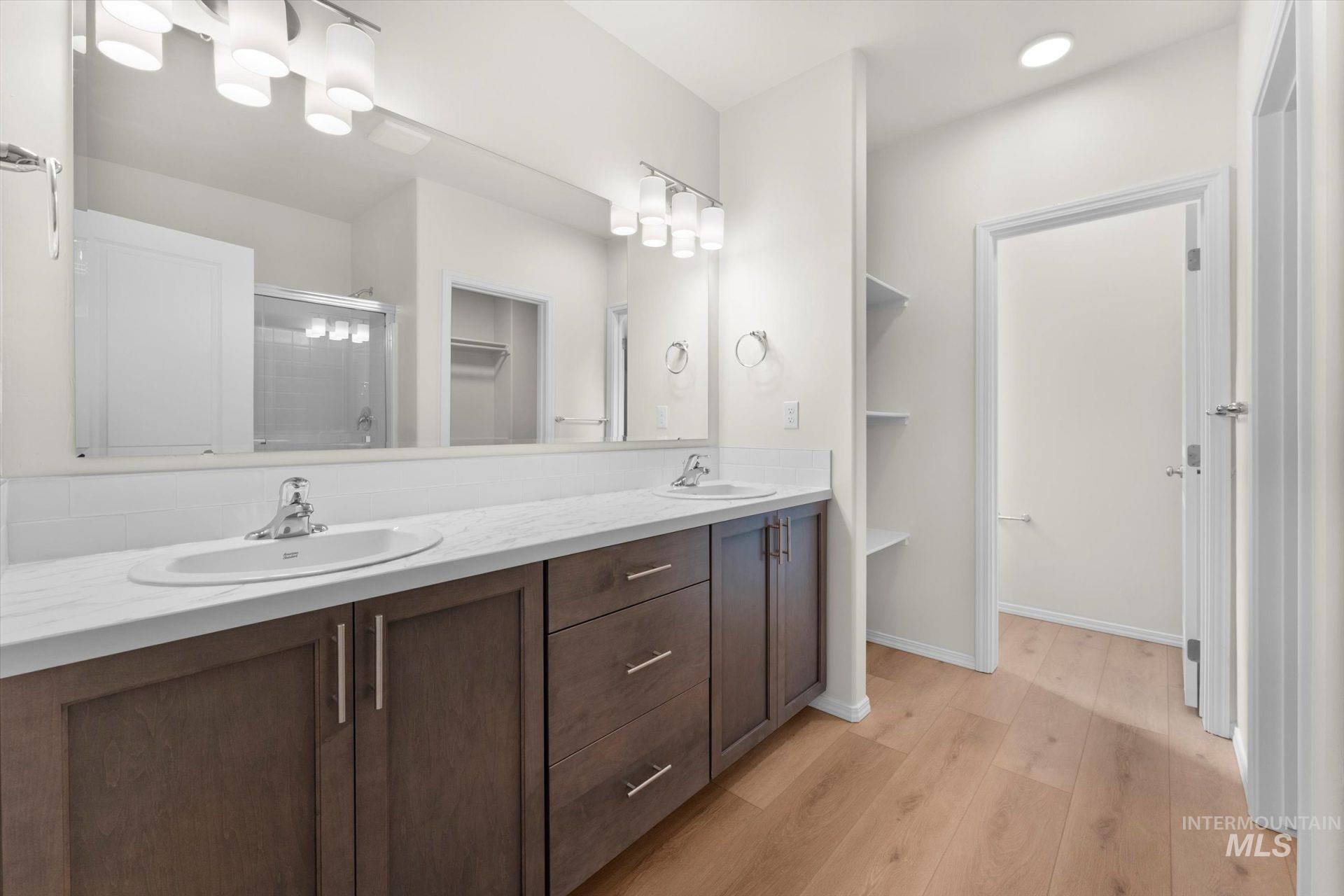 4874 E Sesame St. Property Photo 6