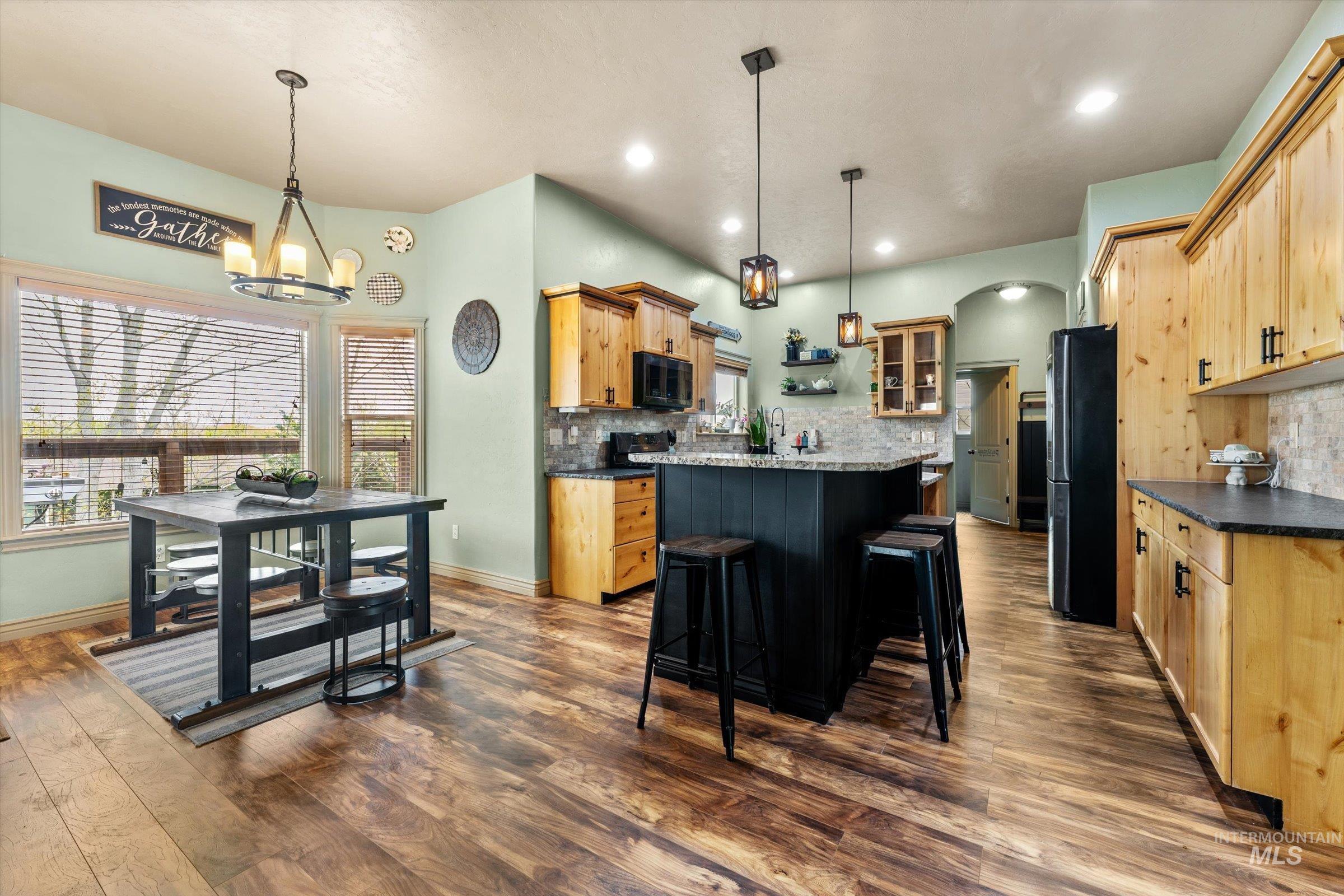 2593 S Skyview Drive Property Photo 10