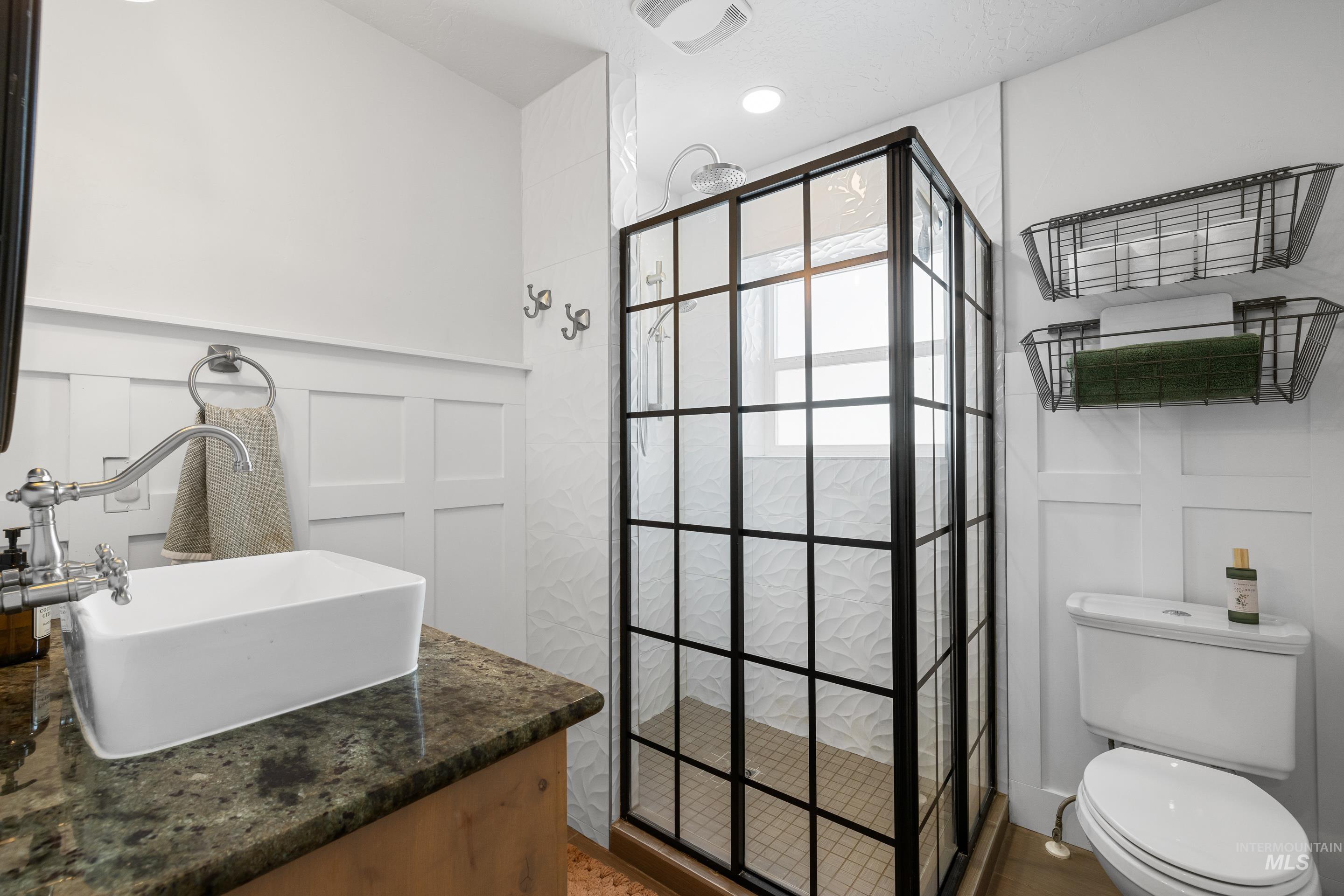 415 S Ivy Property Photo 18