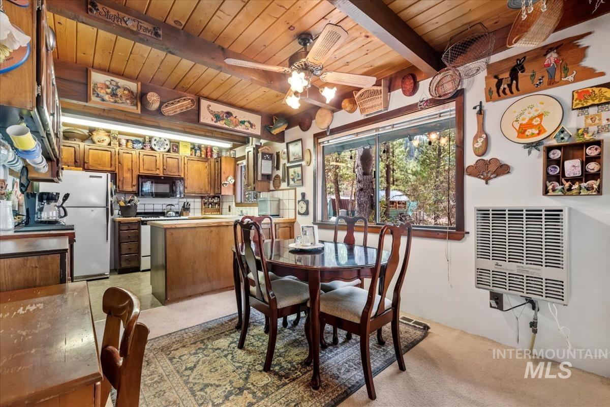 10 Bransons Dr Property Photo 13