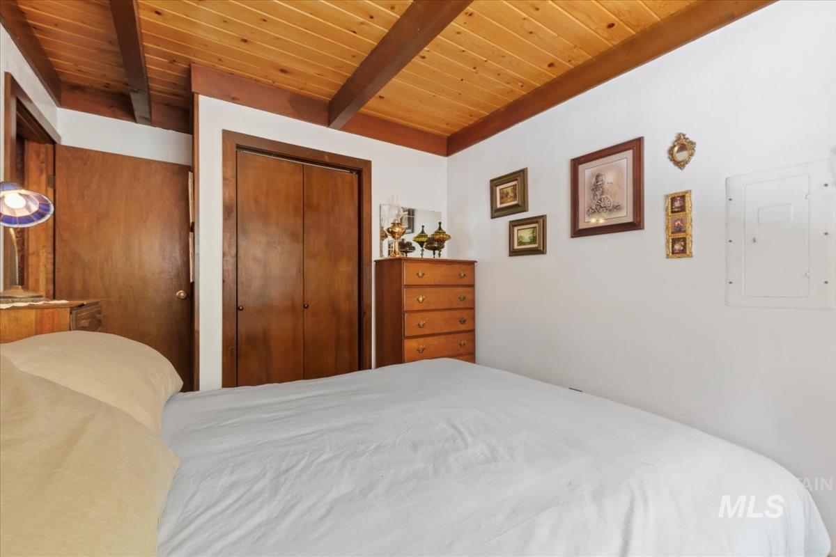10 Bransons Dr Property Photo 25