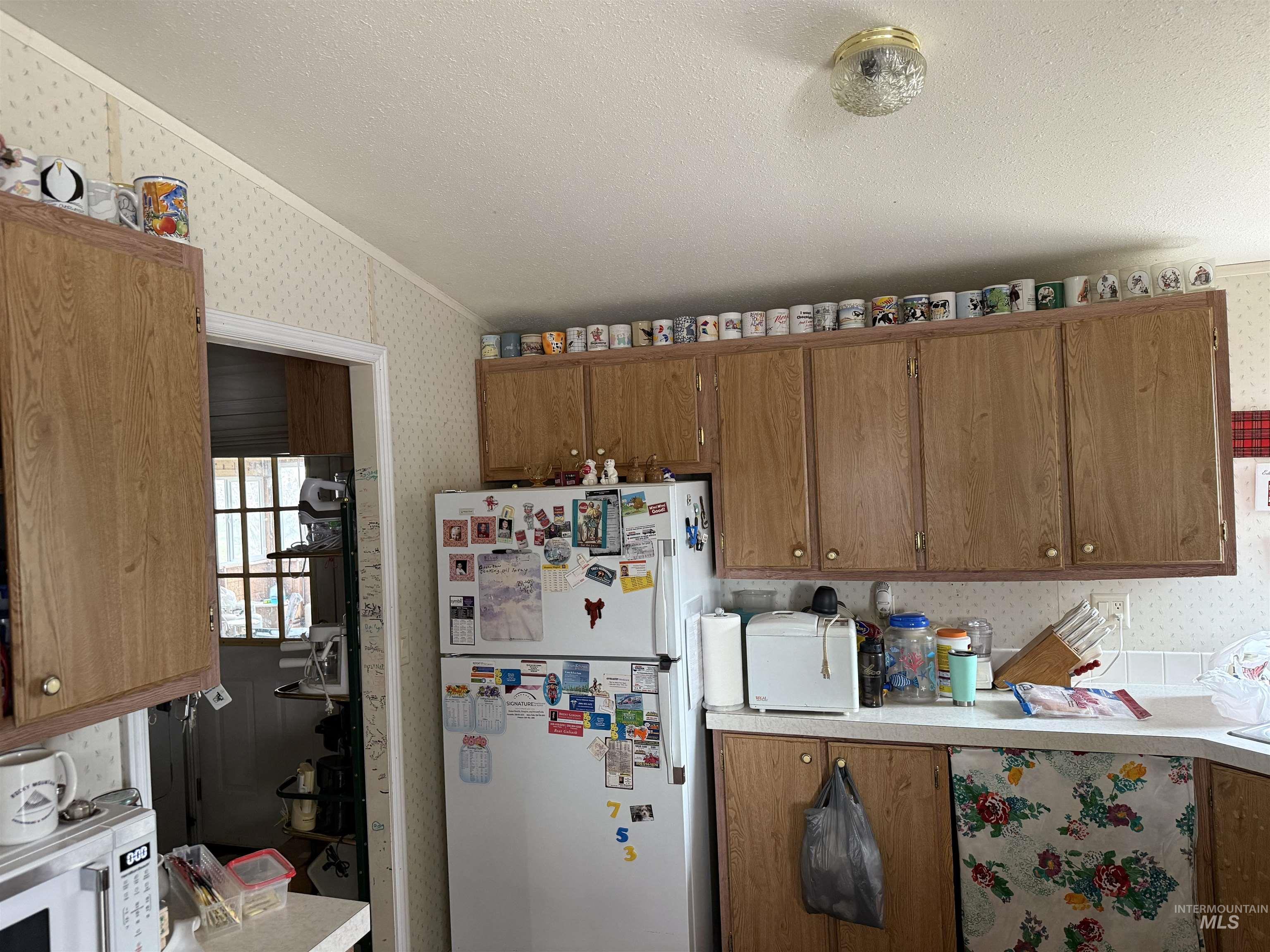 235 S Oregon Trail Property Photo 14