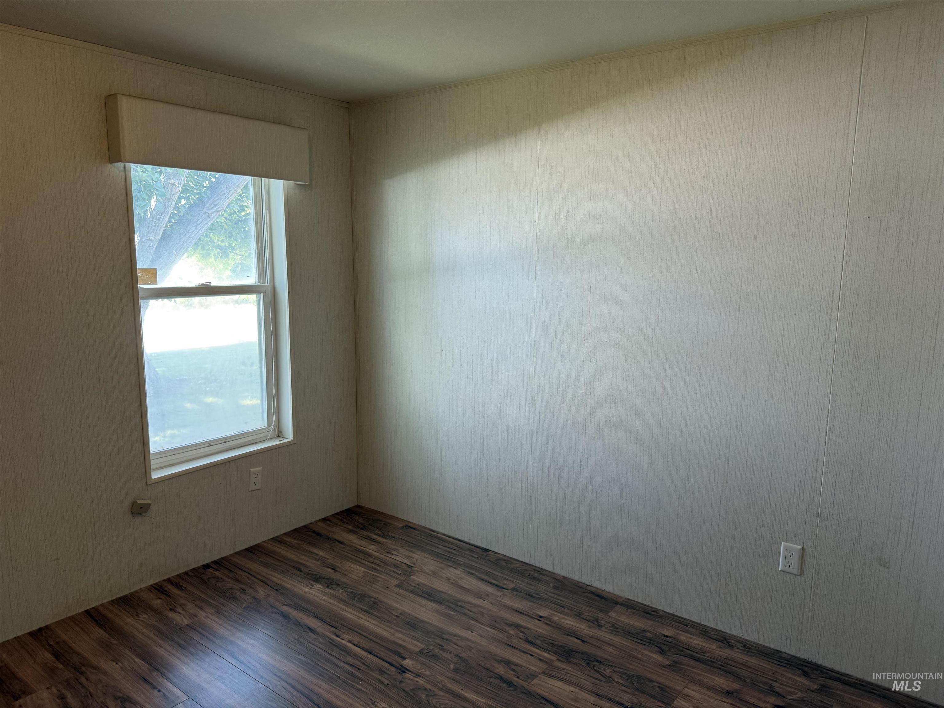 235 S Oregon Trail Property Photo 14