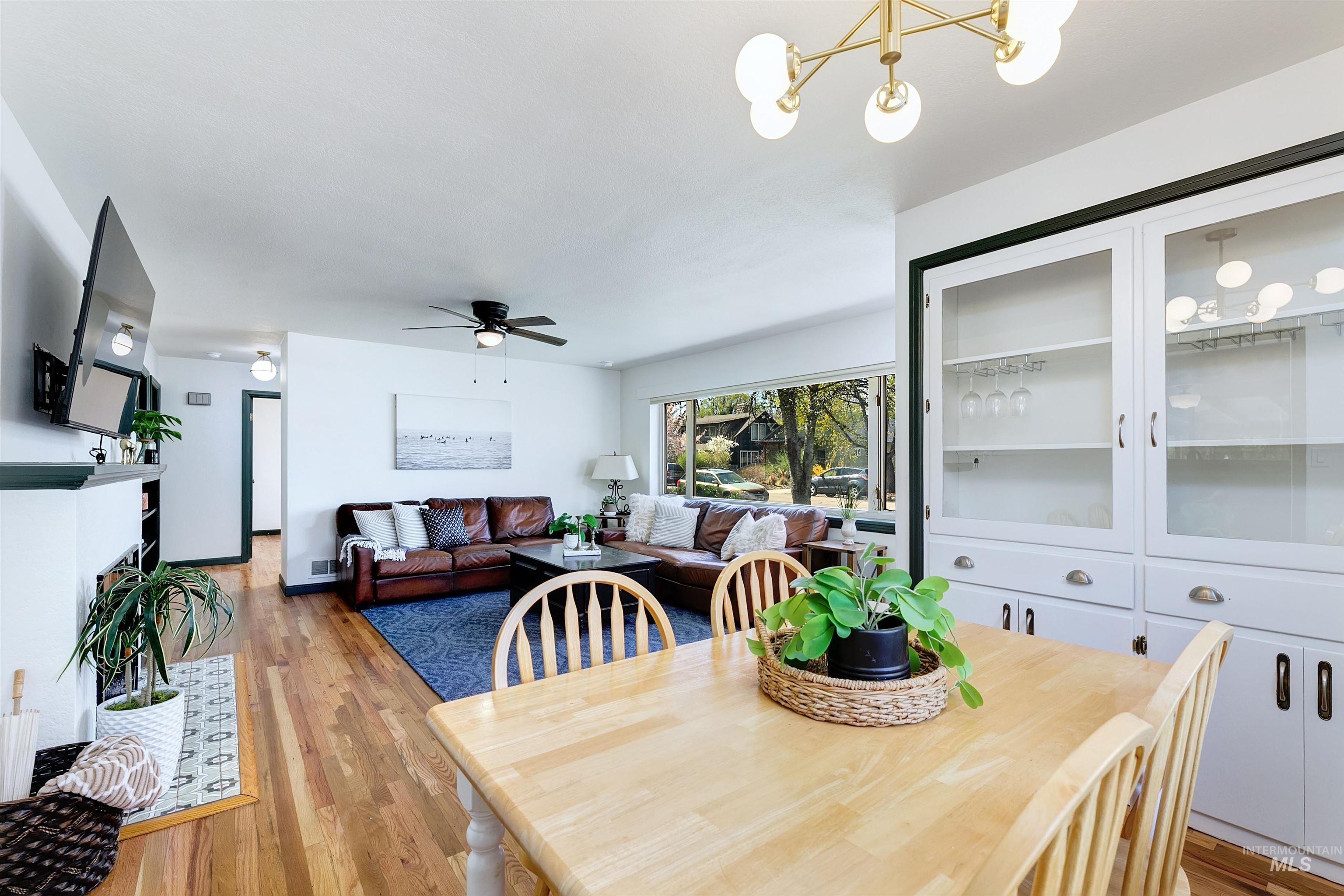 1706 Hervey Property Photo 6