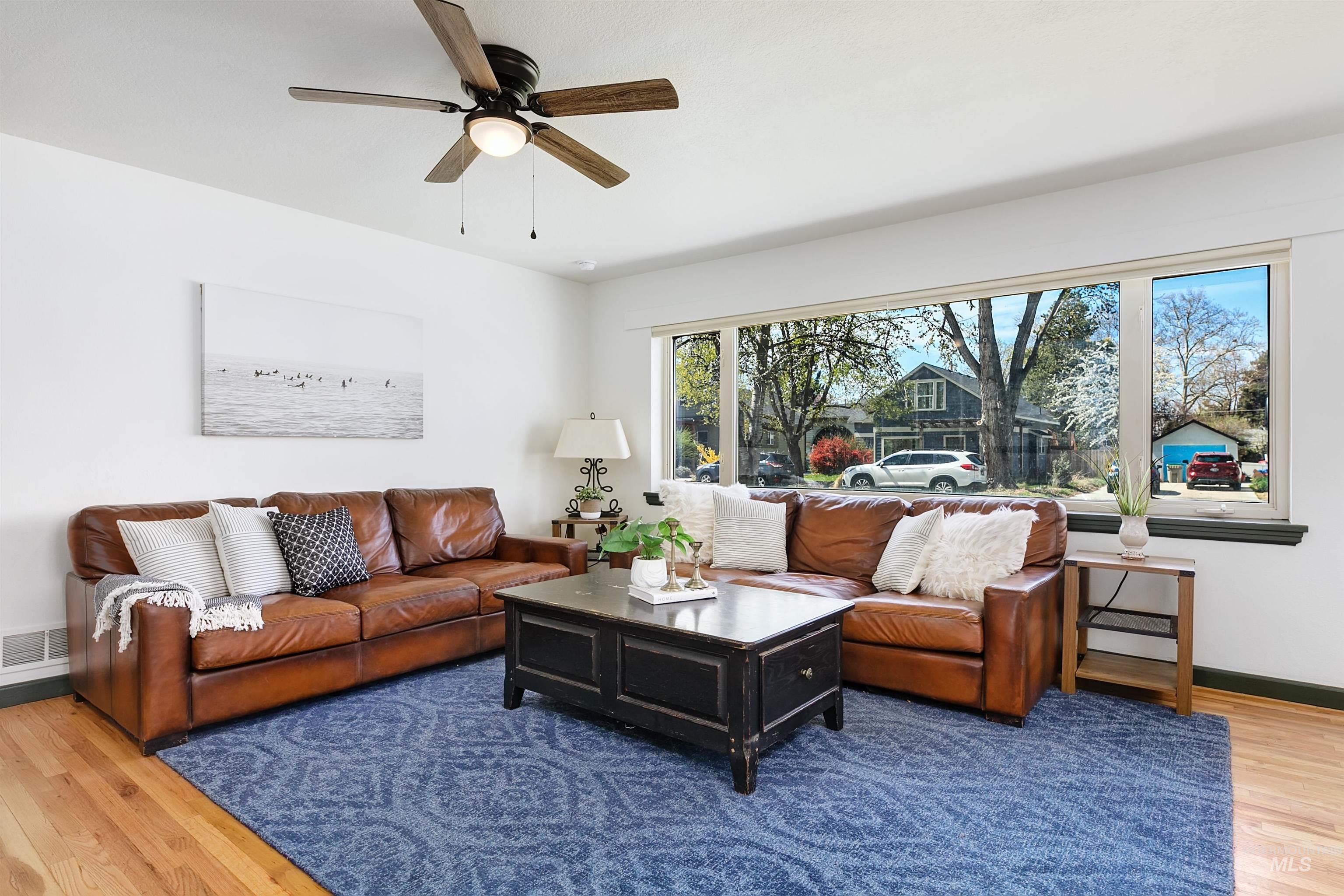 1706 Hervey Property Photo 7