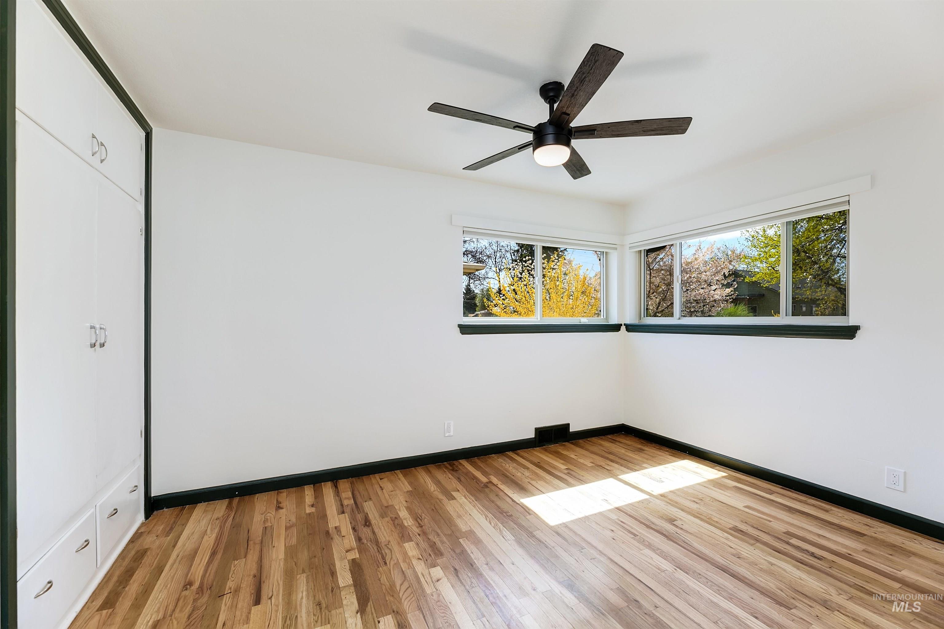 1706 Hervey Property Photo 12