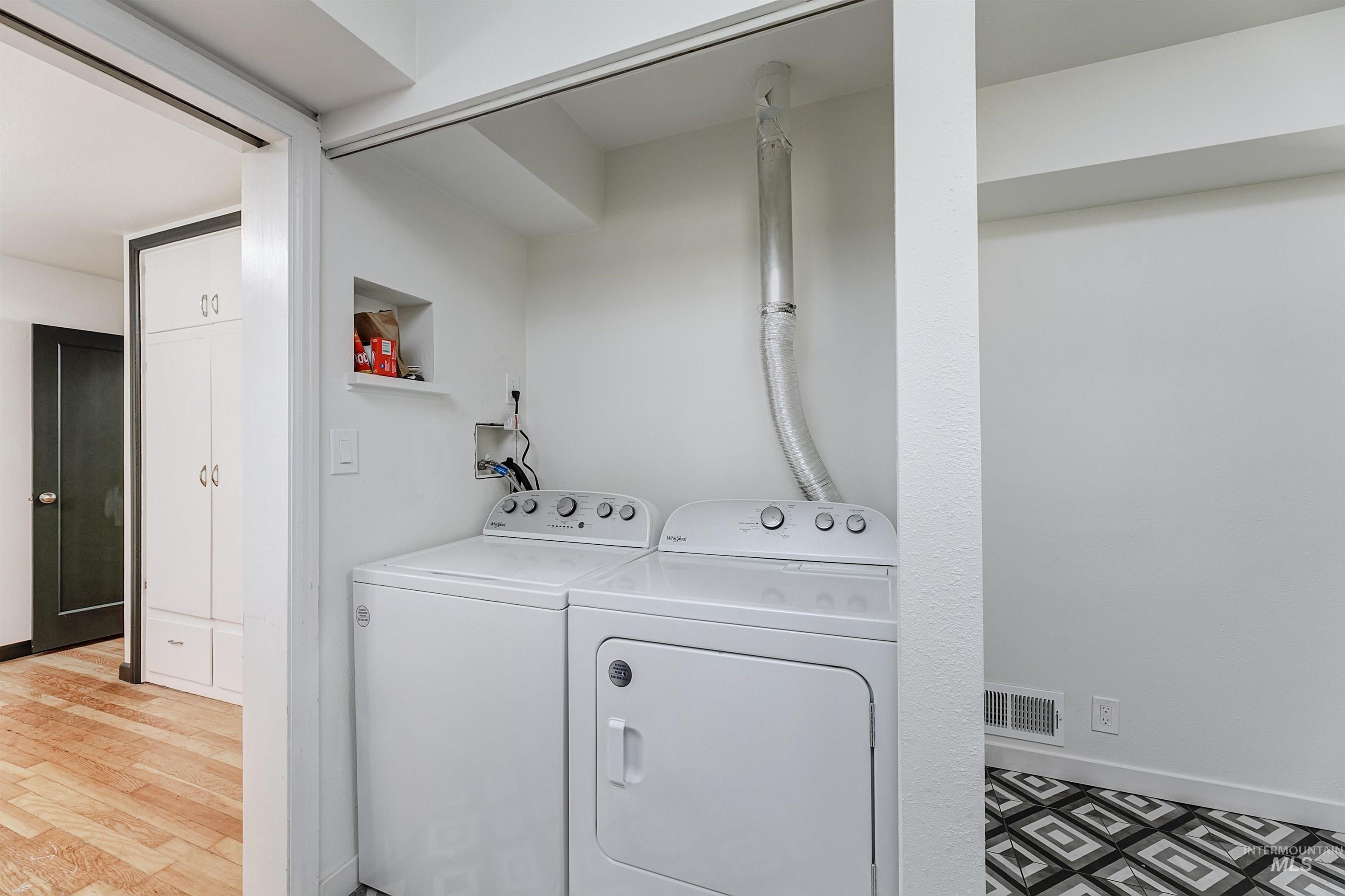 1706 Hervey Property Photo 16