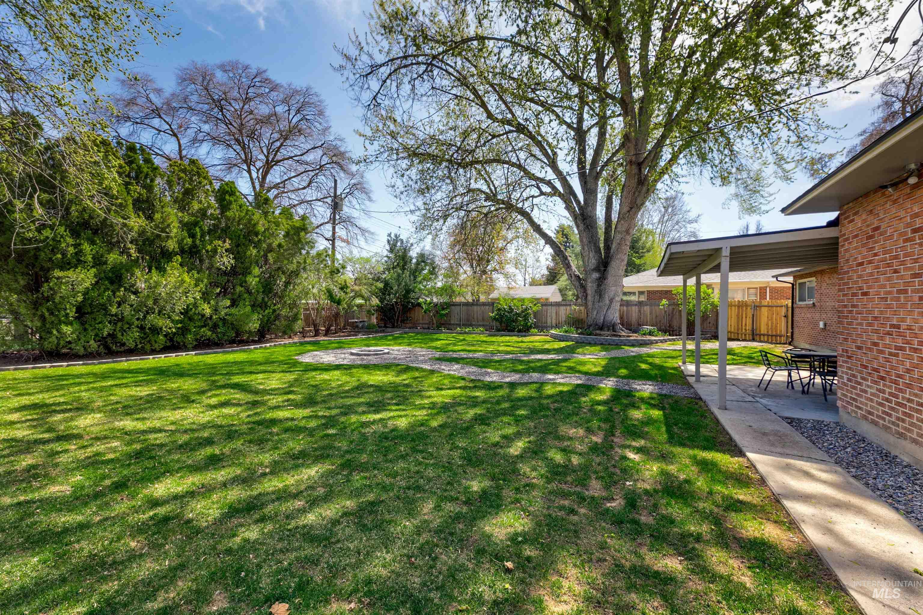 1706 Hervey Property Photo 20