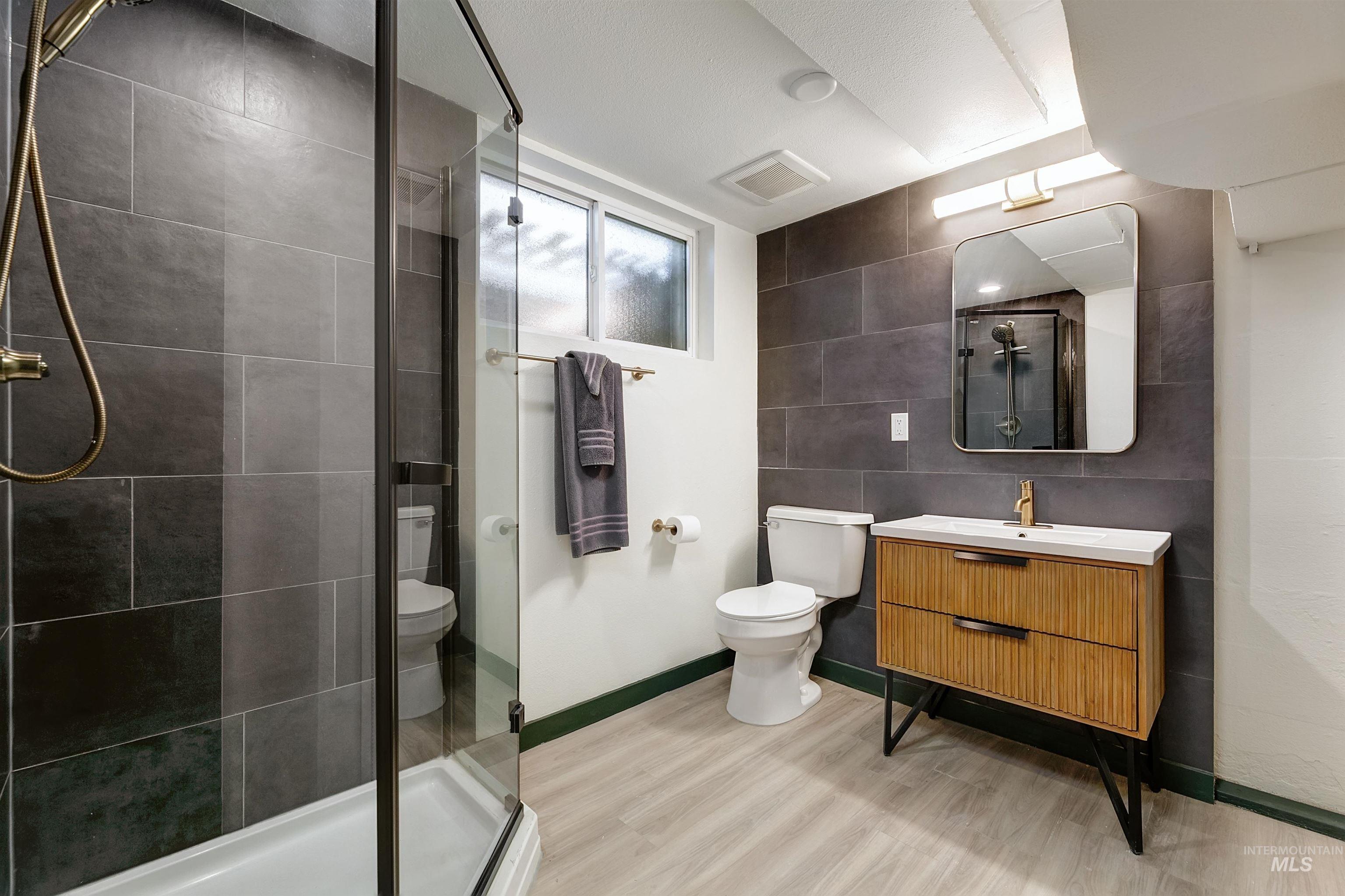 1706 Hervey Property Photo 25