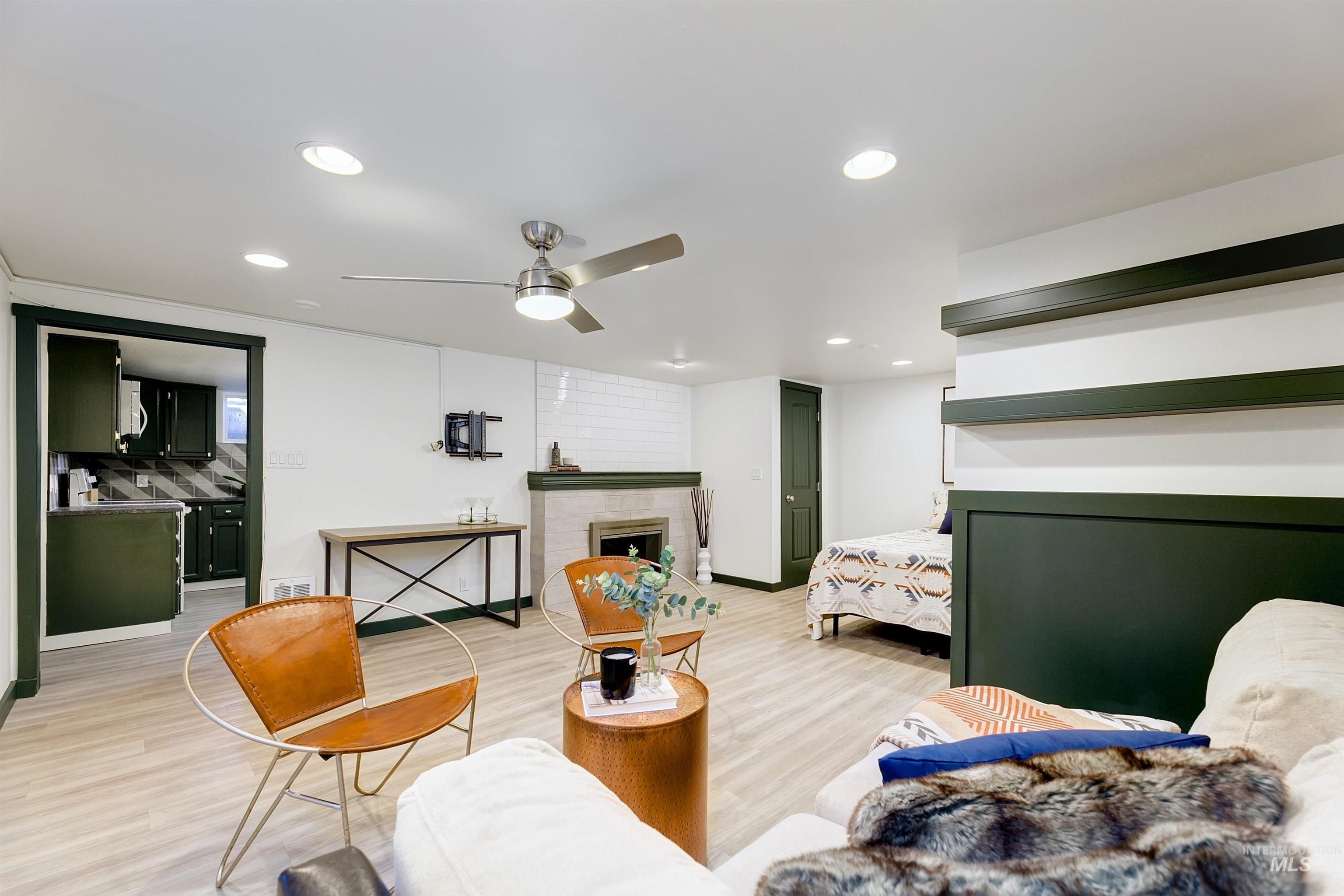 1706 Hervey Property Photo 26