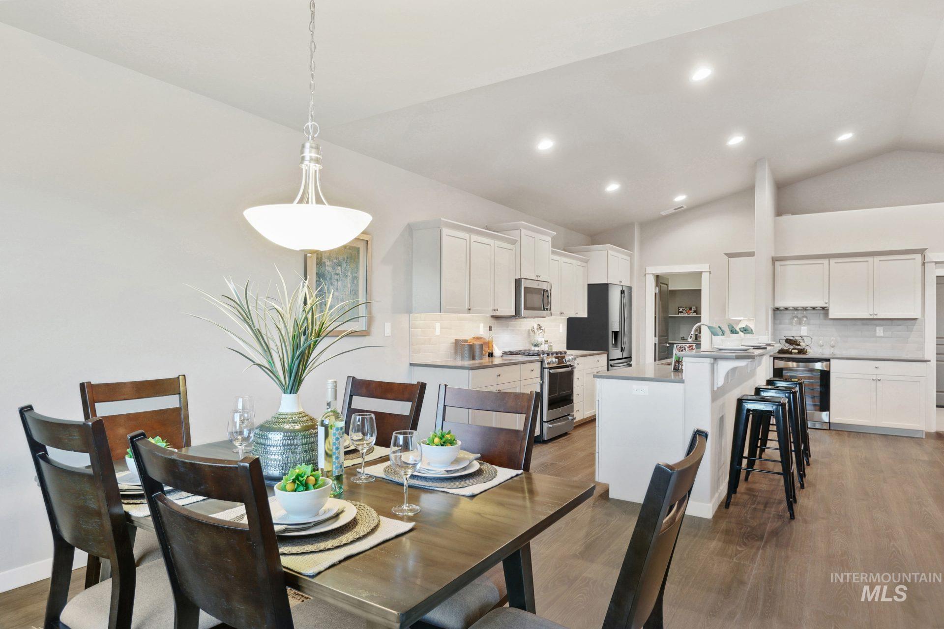11180 Shadow Glen Drive Property Photo 6