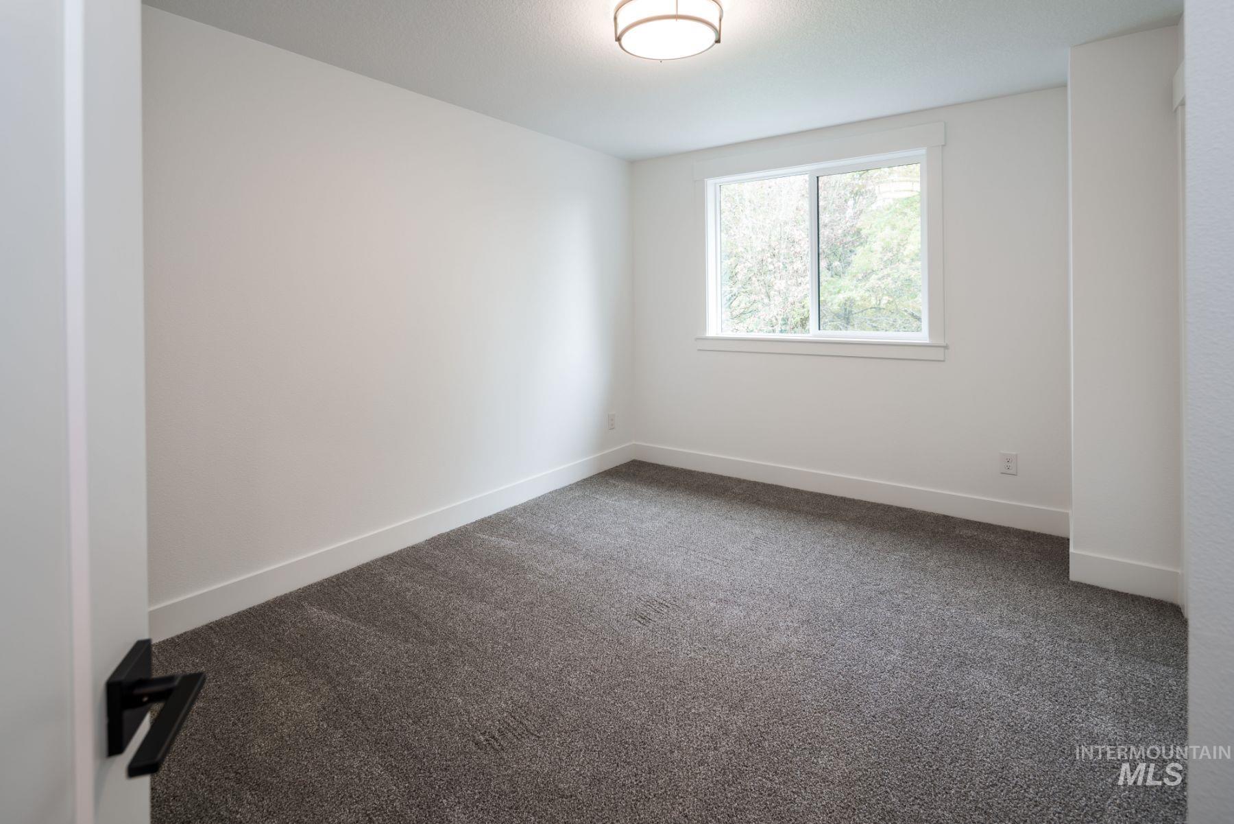 7755 W Flathead Lake St Property Photo 28