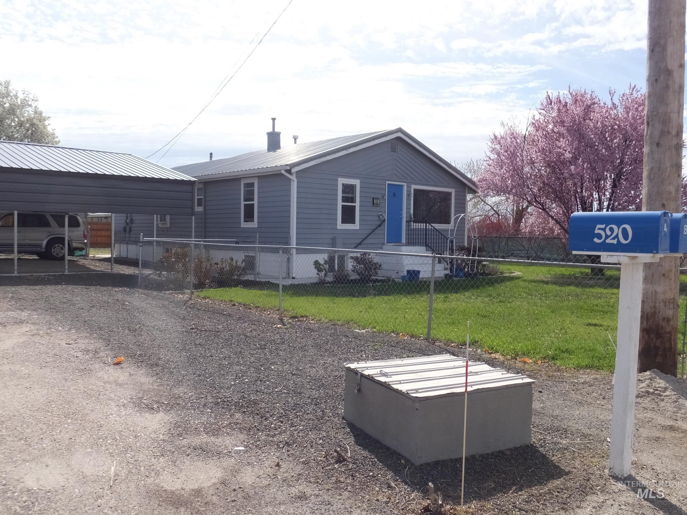 520 S Whitley Drive Property Photo
