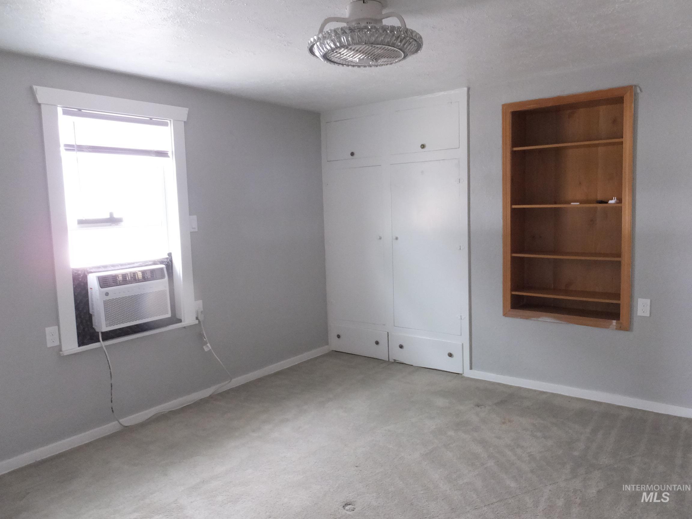 520 S Whitley Drive Property Photo 14