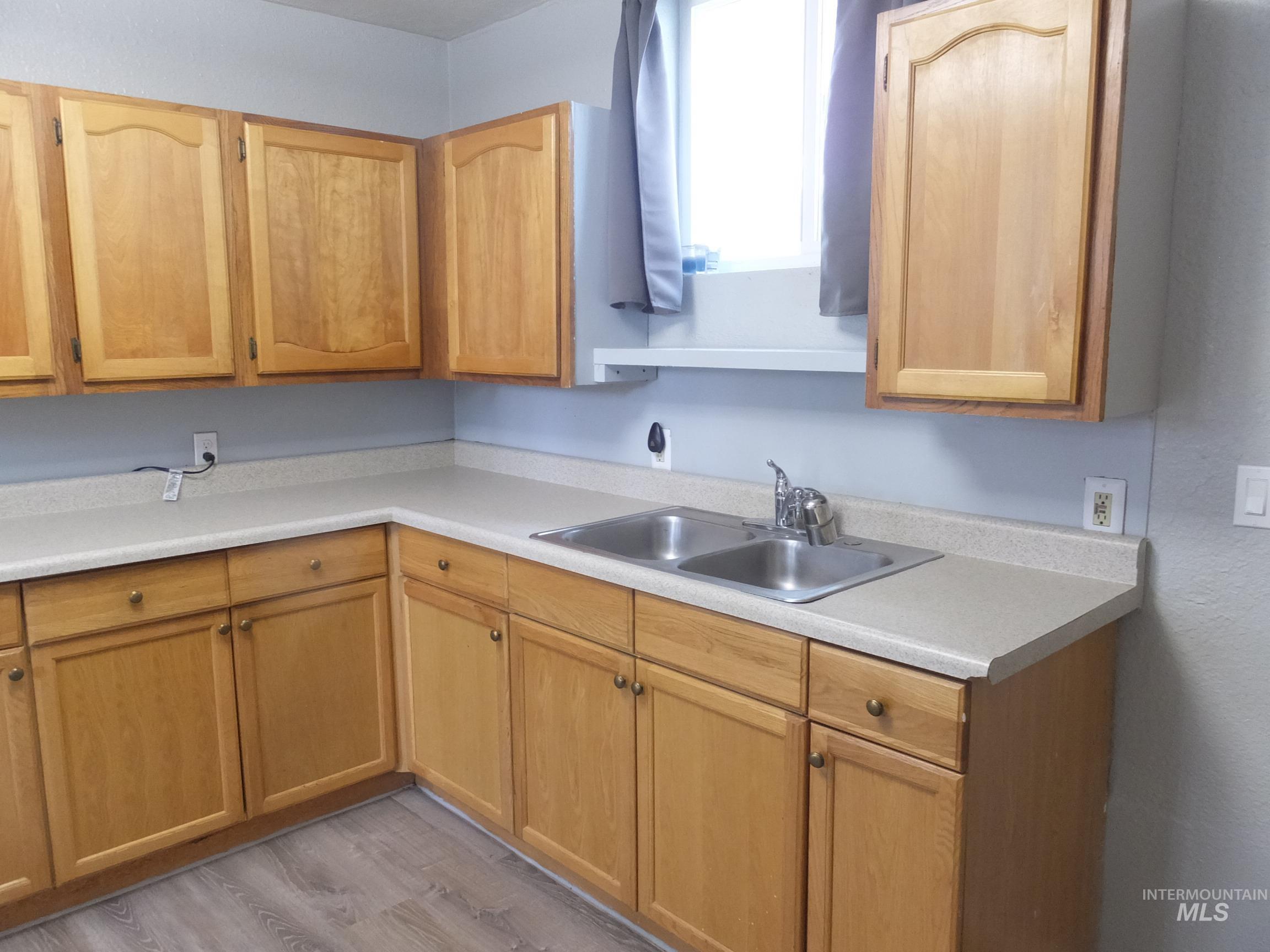 520 S Whitley Drive Property Photo 24