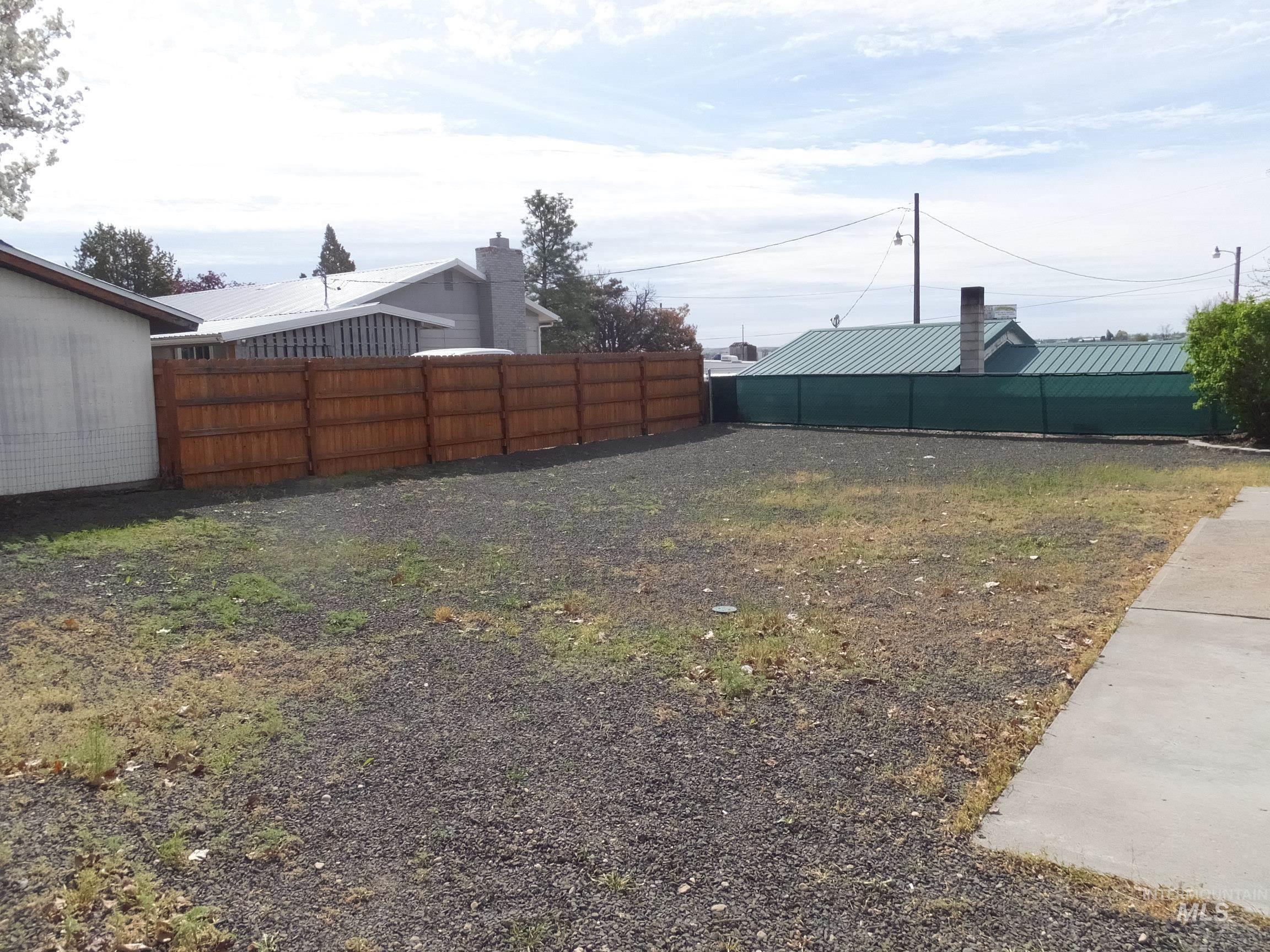 520 S Whitley Drive Property Photo 39