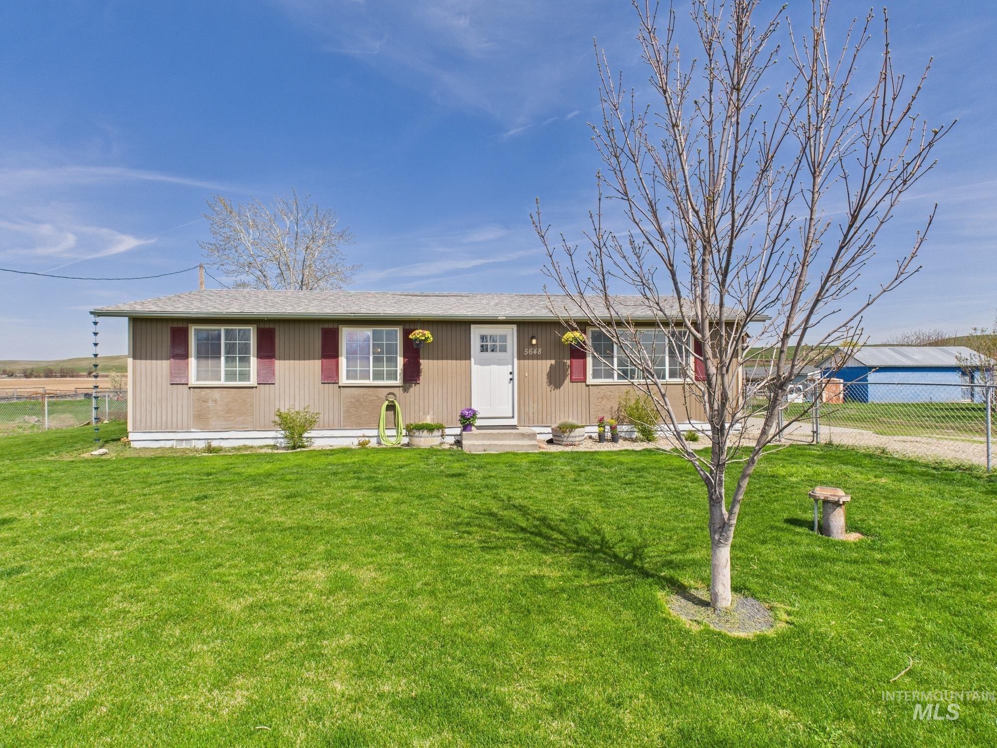 5648 Hillview Rd Property Photo 1