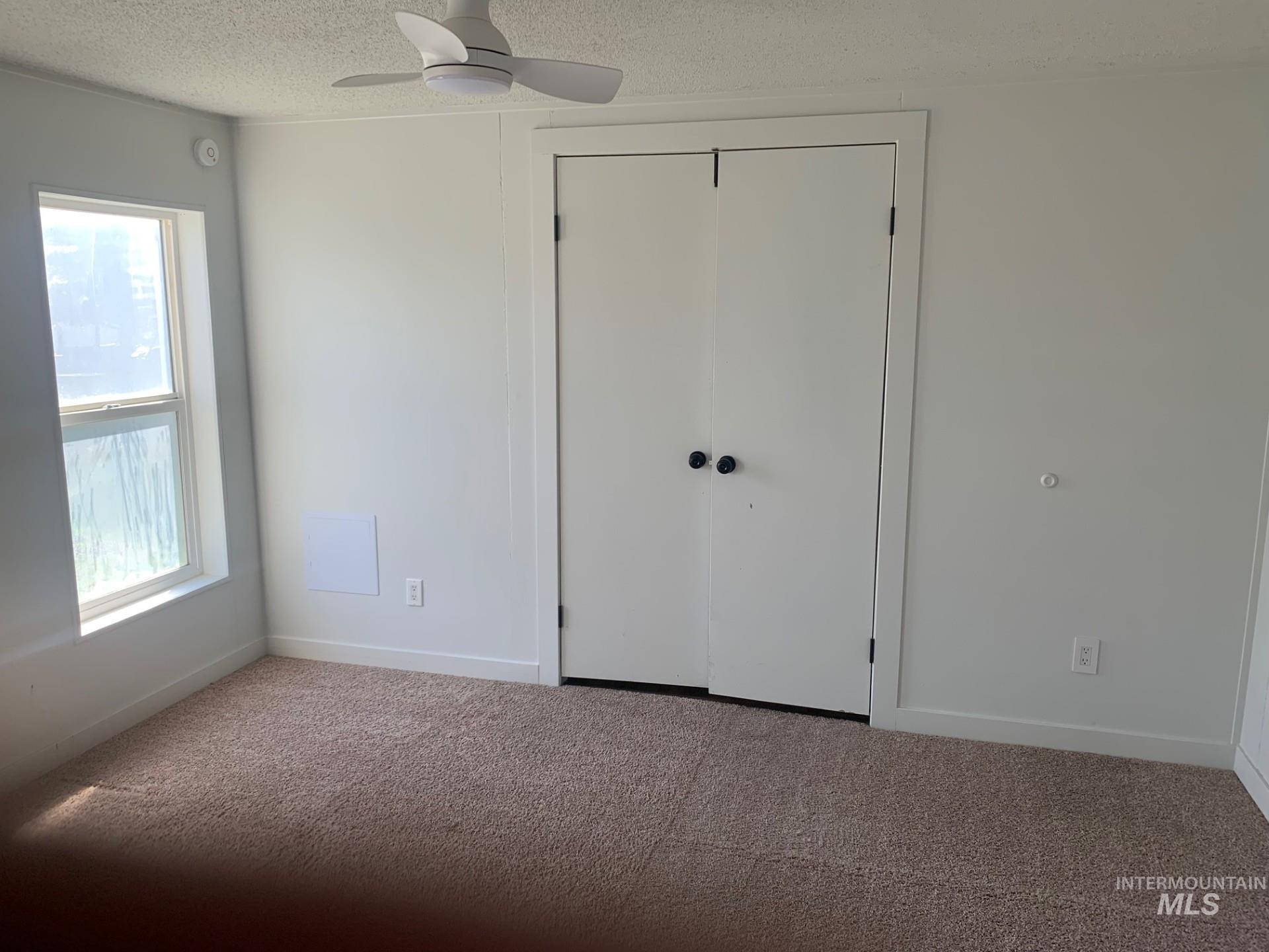 813 Long Valley St Property Photo 5