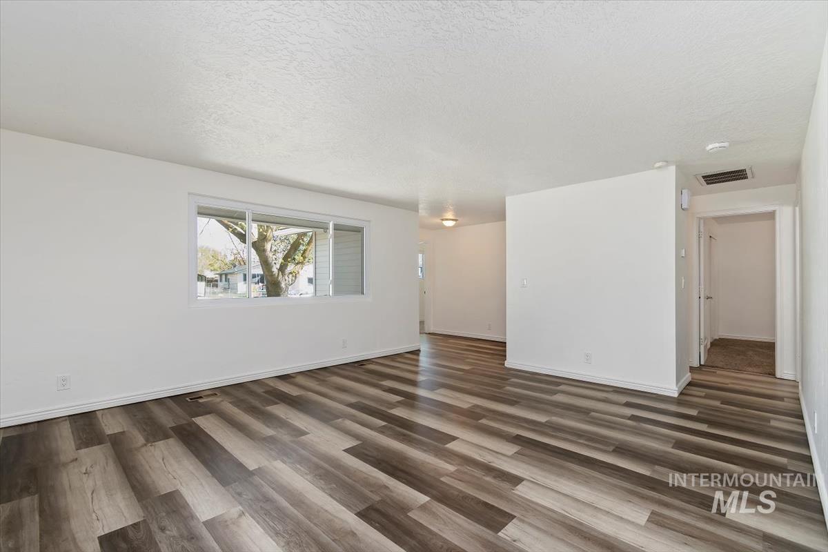 1009 S 20th St Property Photo 12
