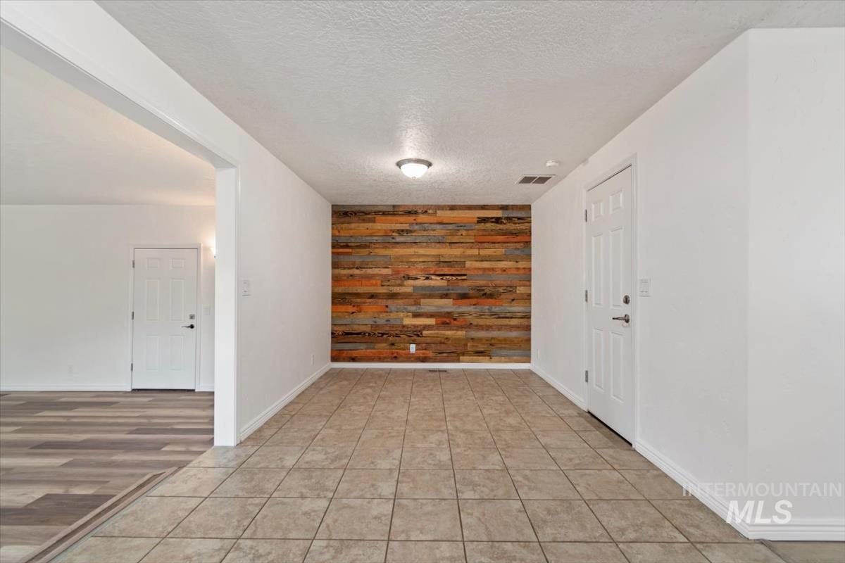 1009 S 20th St Property Photo 20