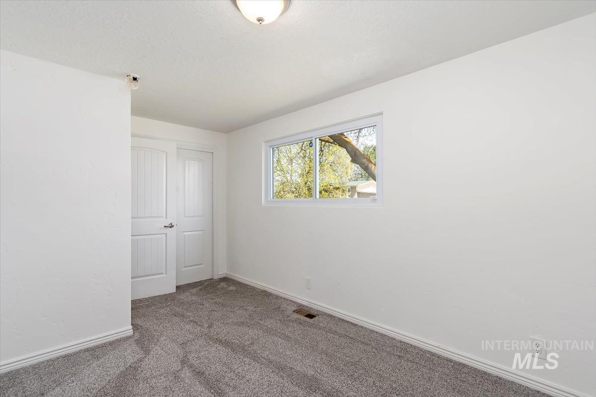 1009 S 20th St Property Photo 38