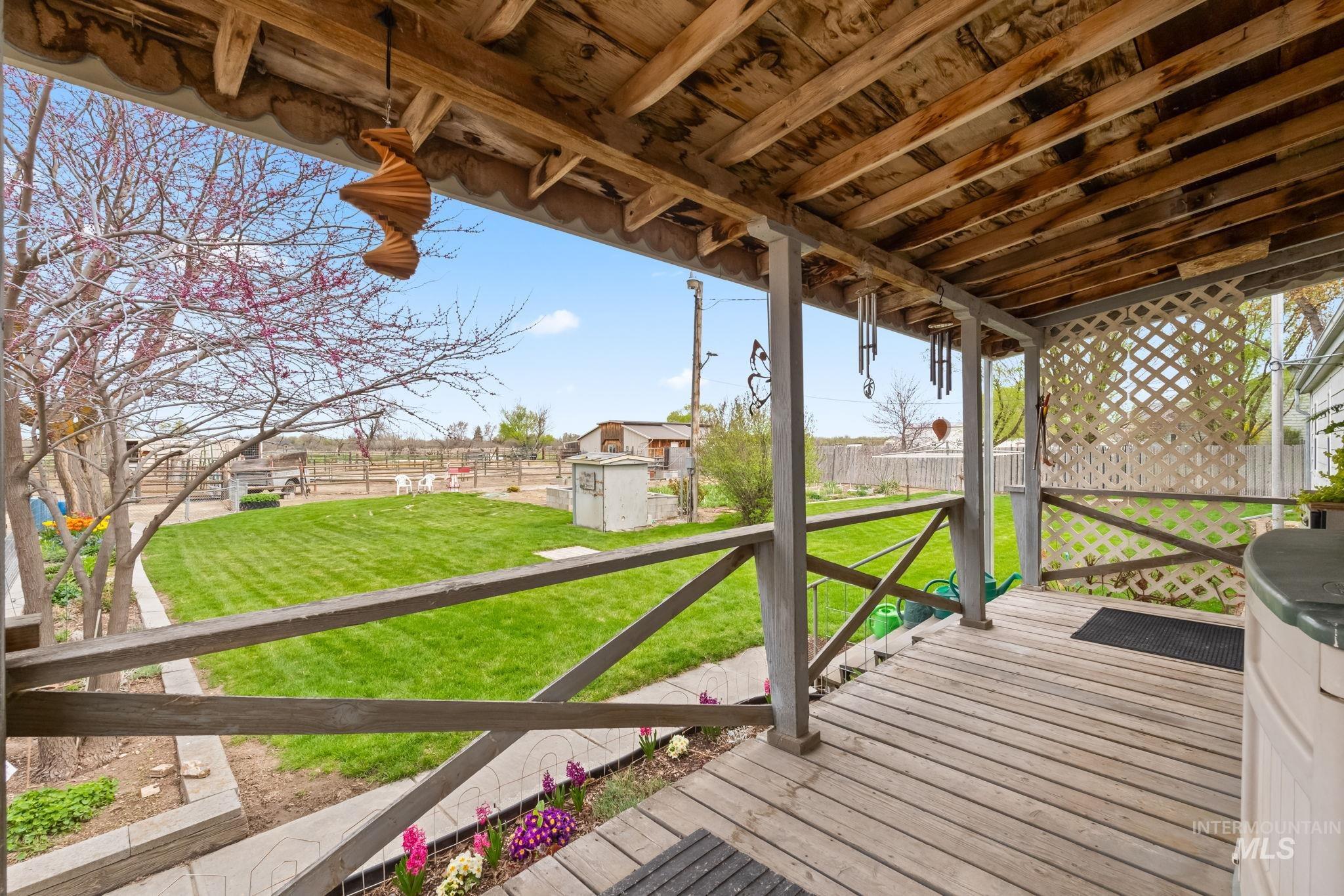 23708 Boise River Rd Property Photo 19