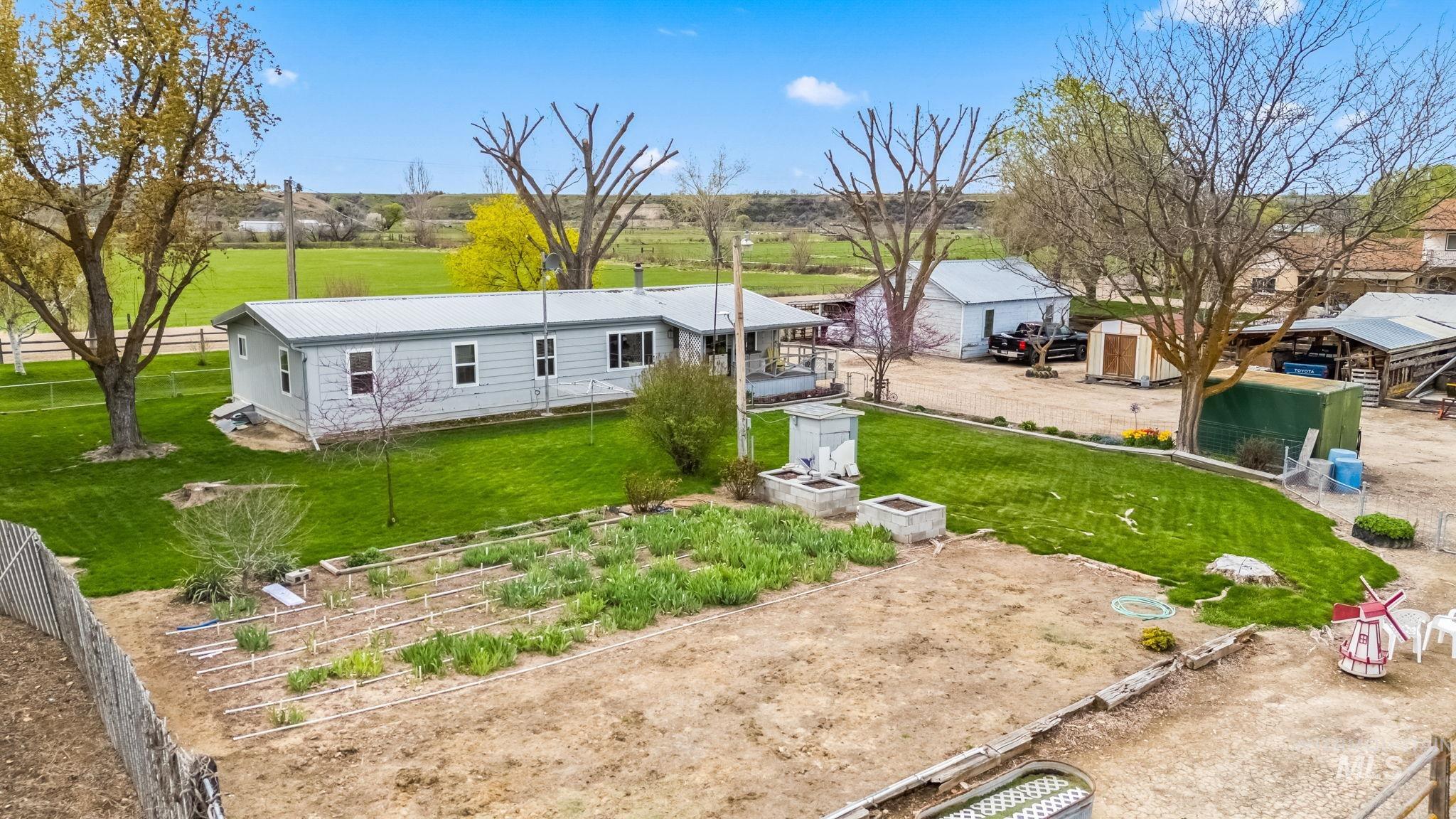 23708 Boise River Rd Property Photo 27