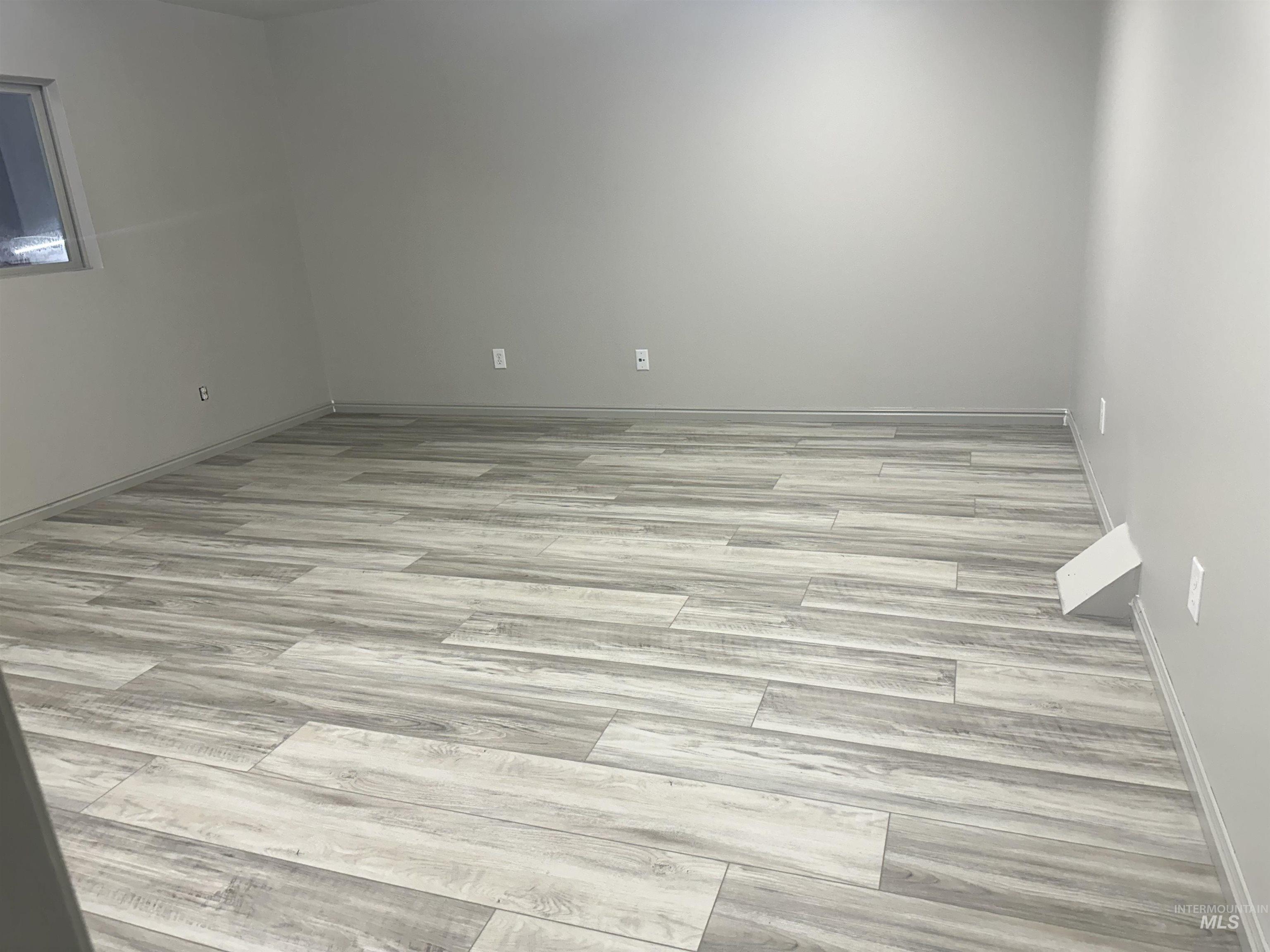 4919 Aviation Way Property Photo 13