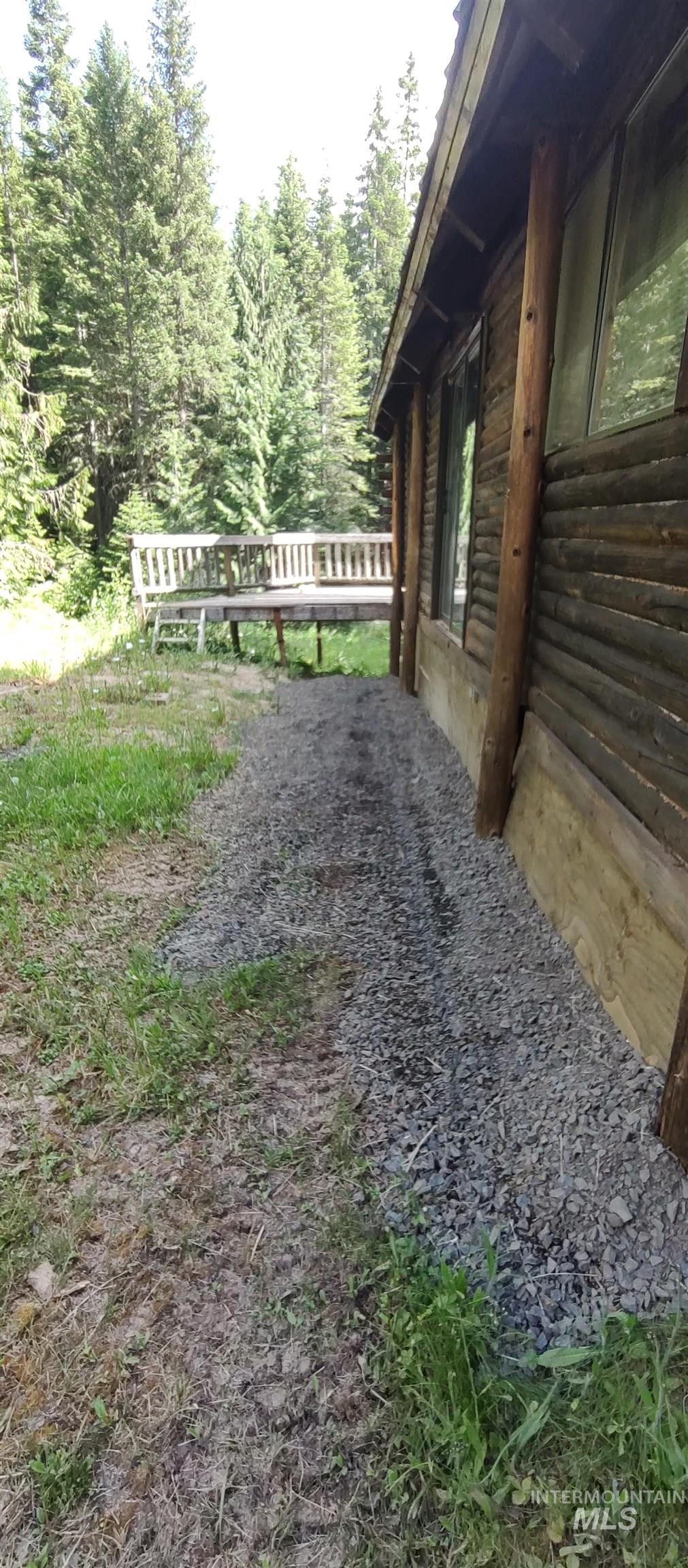 1007 Enchanted Ln. Property Photo 7