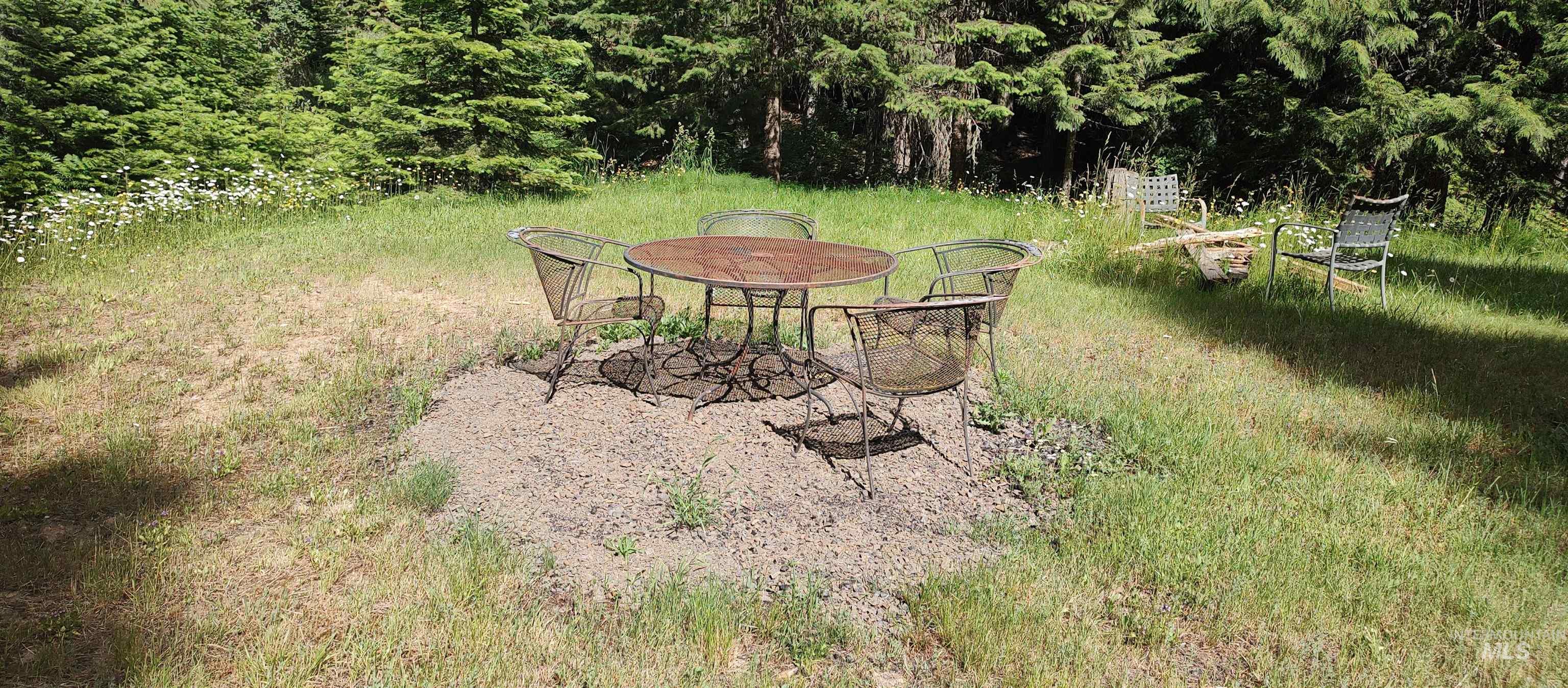 1007 Enchanted Ln. Property Photo 8