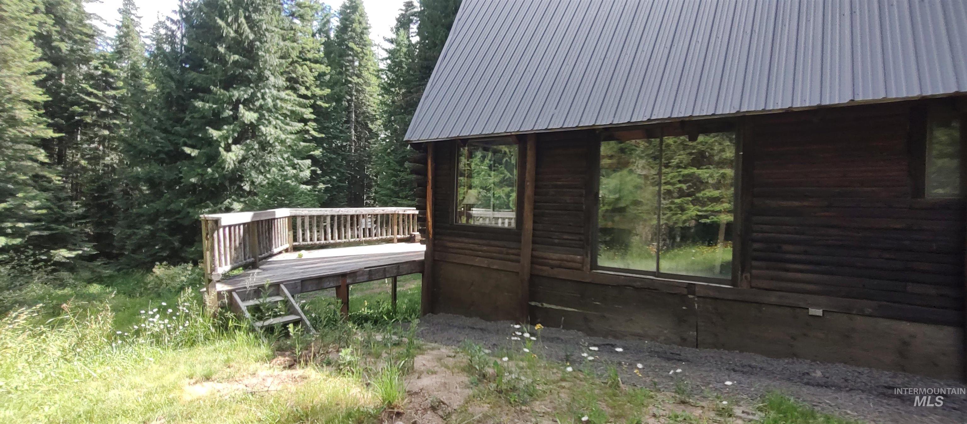 1007 Enchanted Ln. Property Photo 10