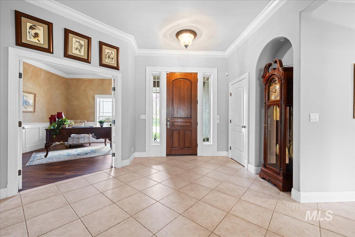 511 W Oakhampton Dr Property Photo 5