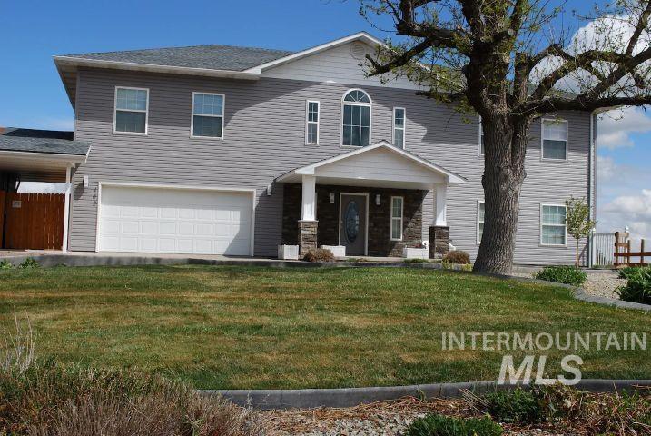 462 E Highway 81 Property Photo 1