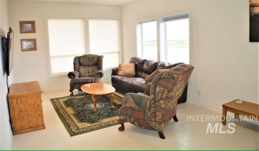 462 E Highway 81 Property Photo 4