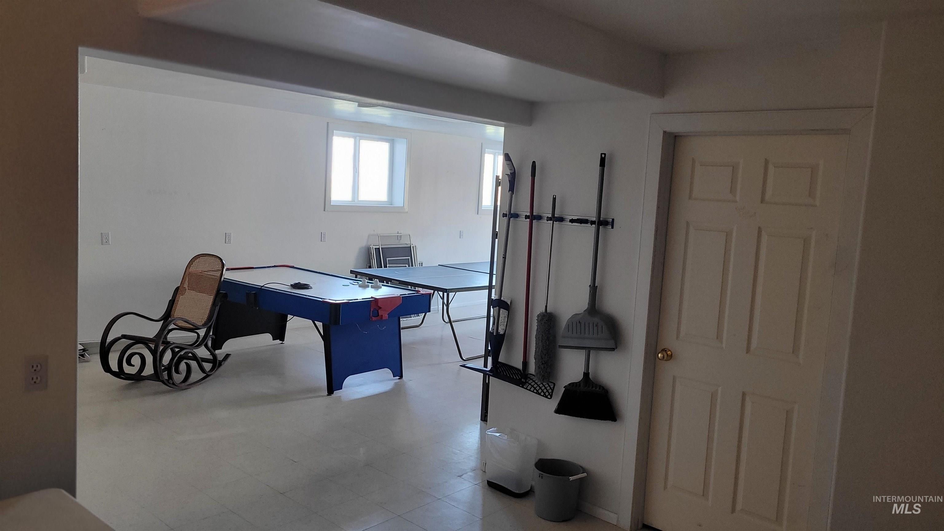 462 E Highway 81 Property Photo 31
