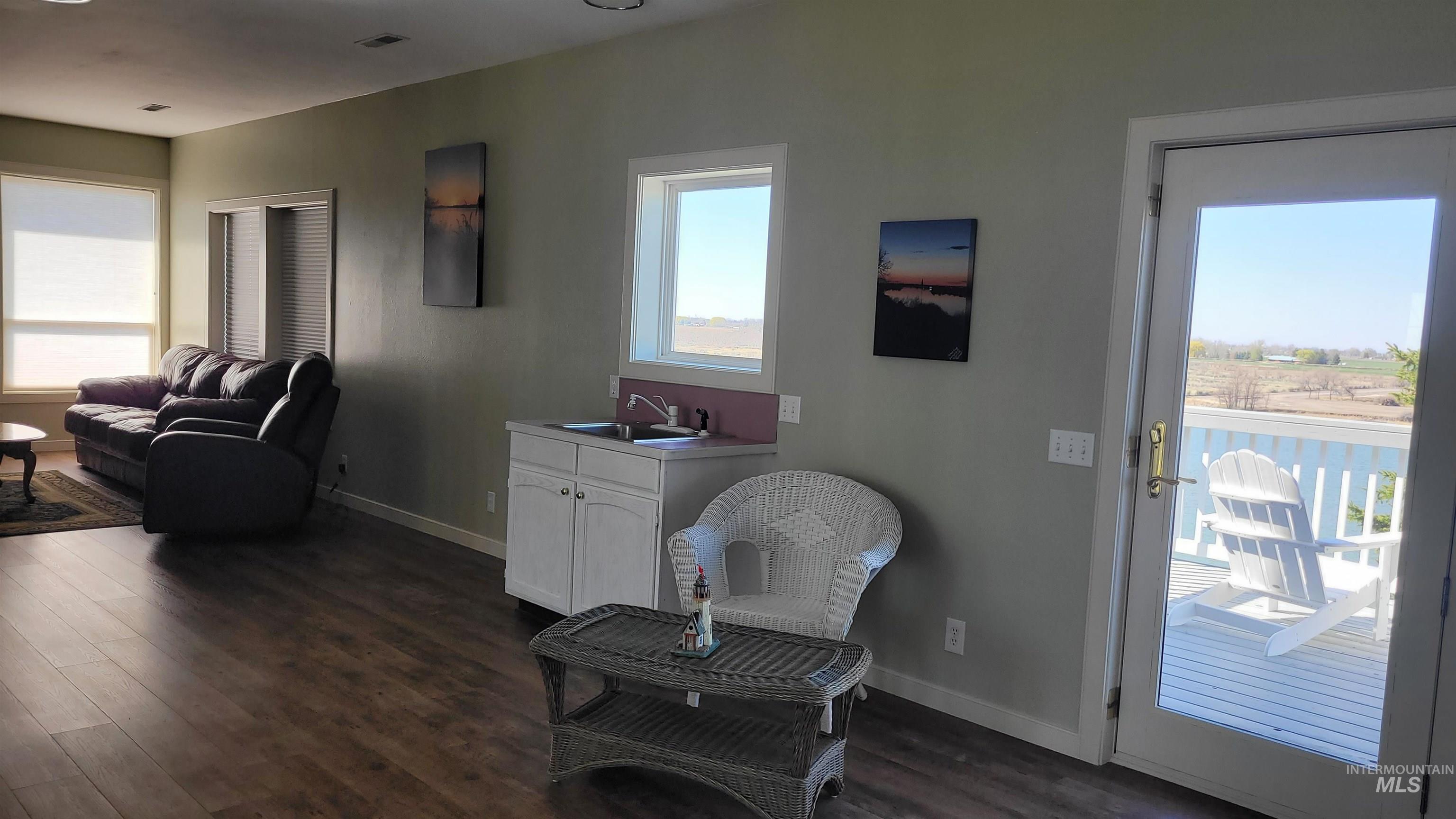 462 E Highway 81 Property Photo 38