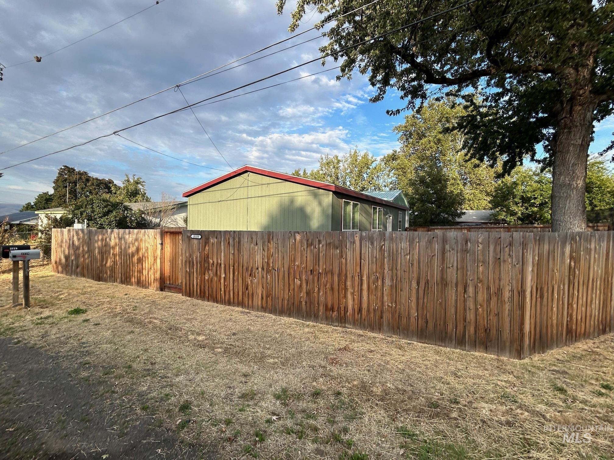 3119 7th Street Property Photo 2