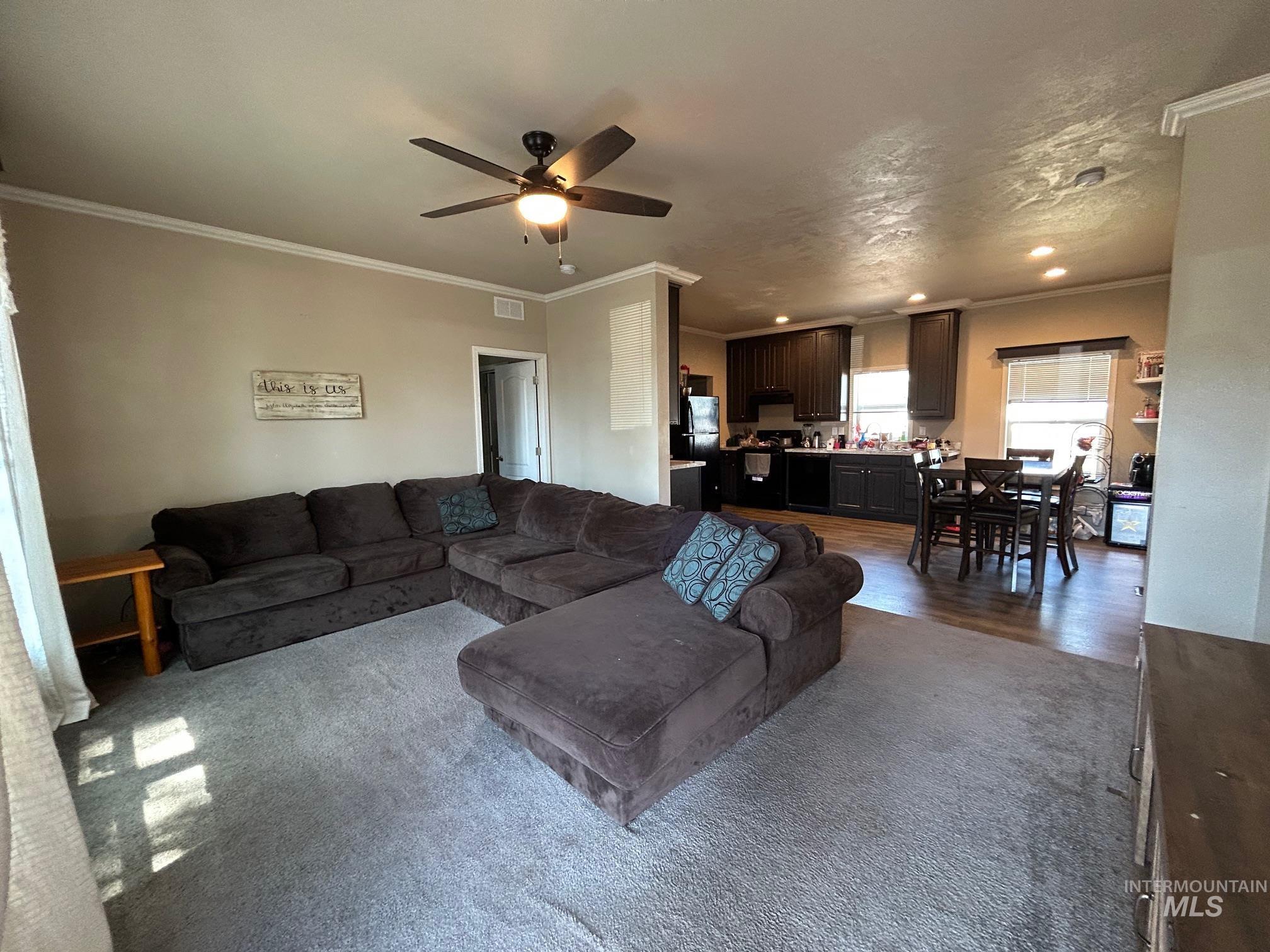 3119 7th Street Property Photo 8