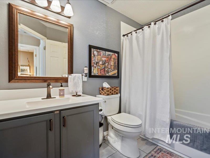 600 W Richmond Lane Property Photo 19