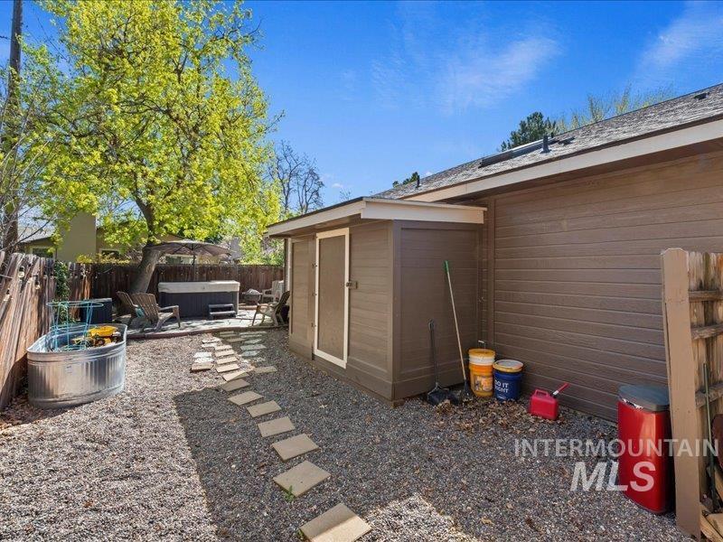 600 W Richmond Lane Property Photo 28