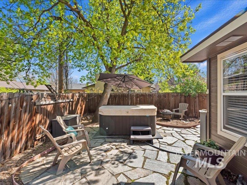 600 W Richmond Lane Property Photo 31