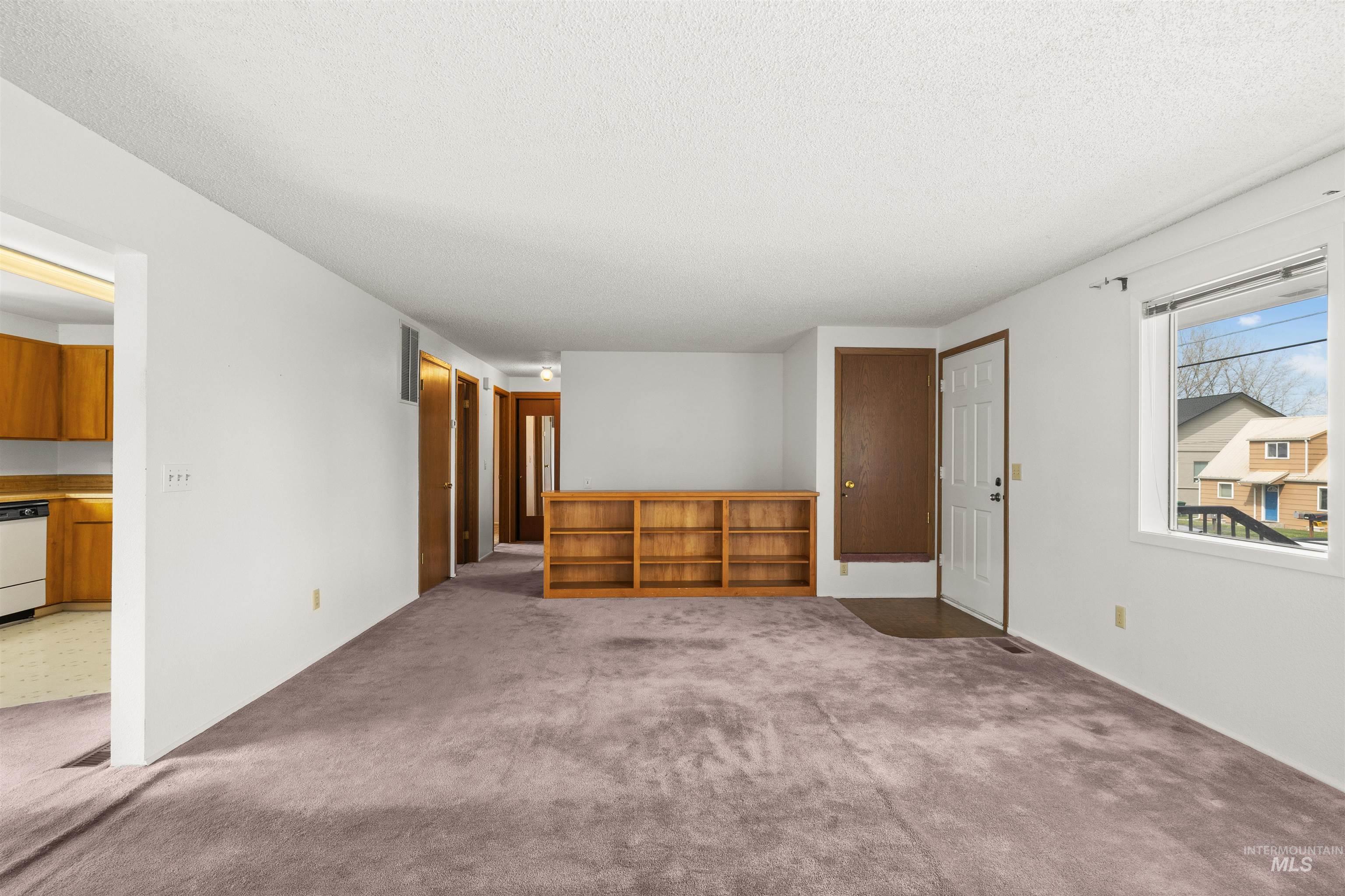 1426 Powers Ave Property Photo 10