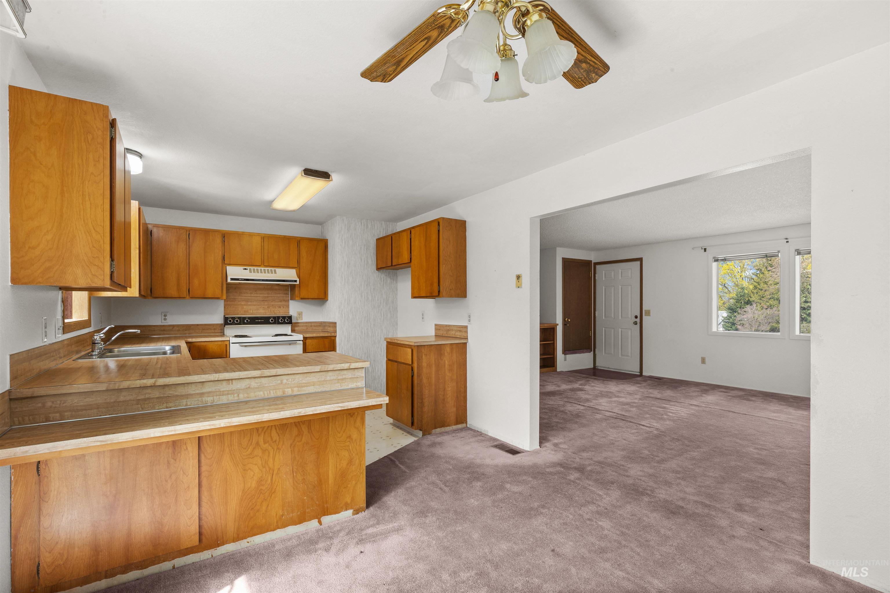 1426 Powers Ave Property Photo 12