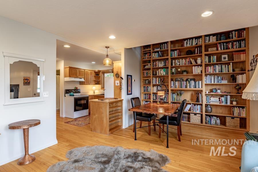 1415 Pine Cone Property Photo 7
